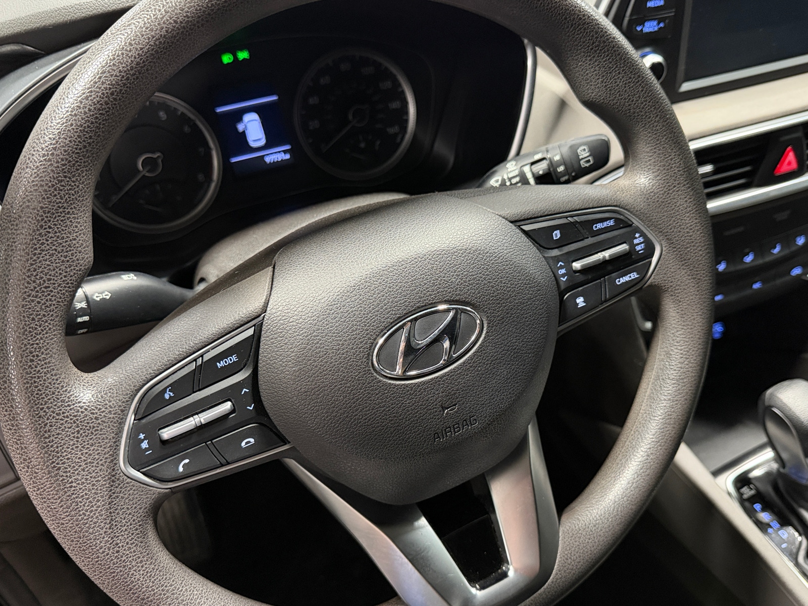 Thumbnail: 2020 Hyundai Santa Fe - 5