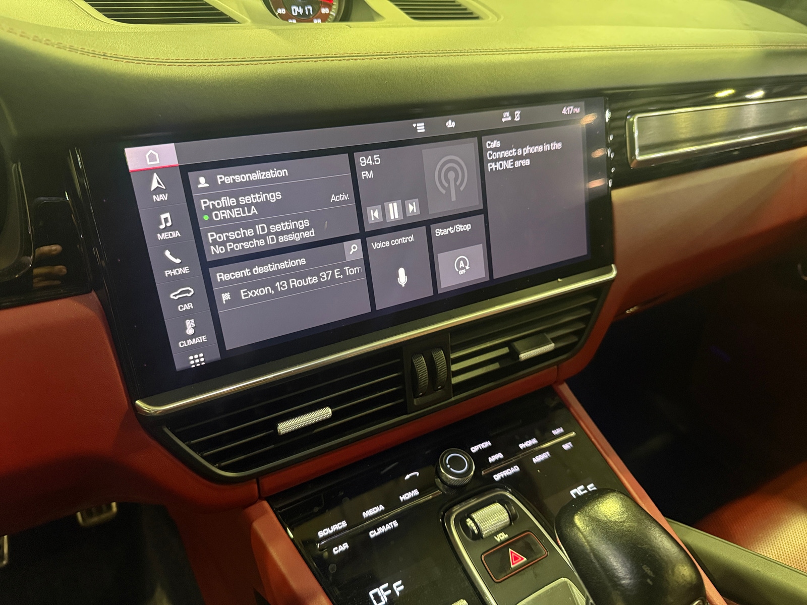 Thumbnail: 2021 Porsche  - 3