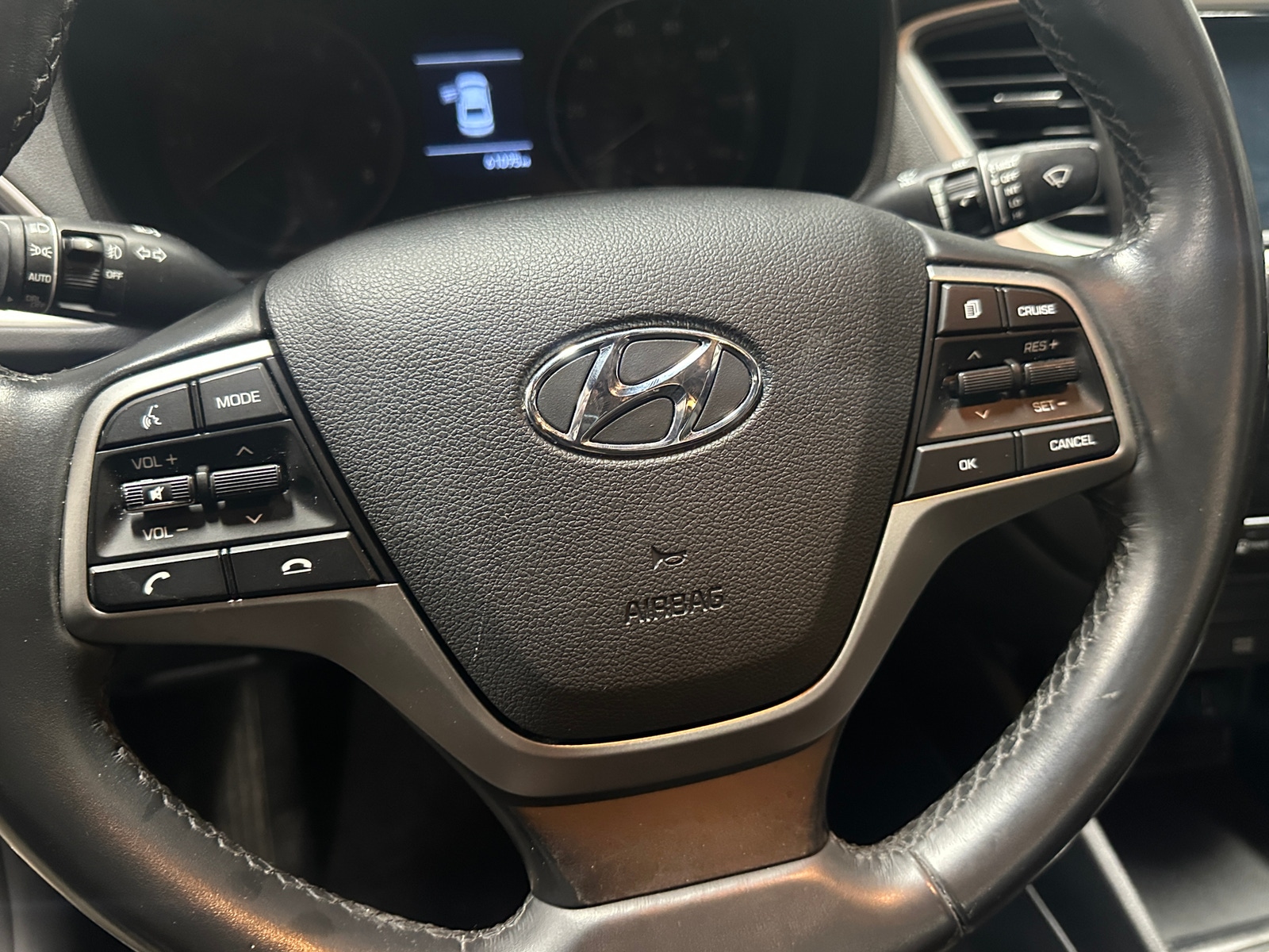 Thumbnail: 2019 Hyundai Accent - 5