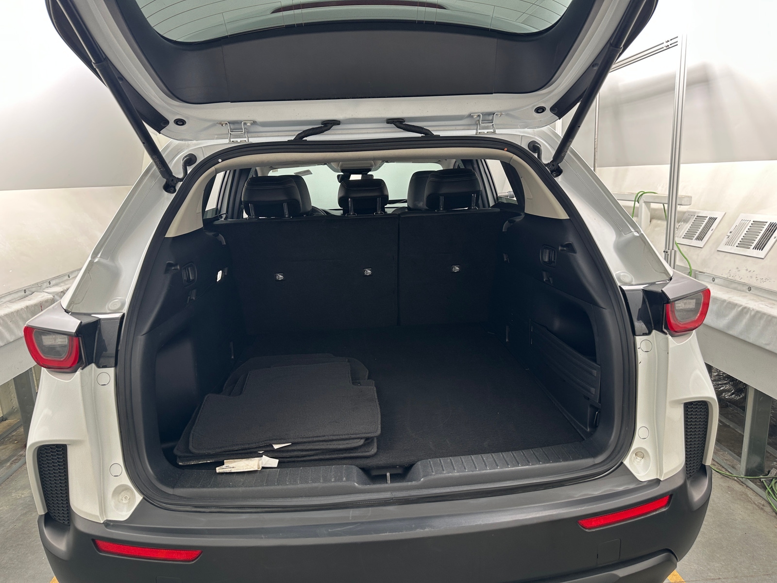 Thumbnail: 2025 Mazda CX-50 - 6