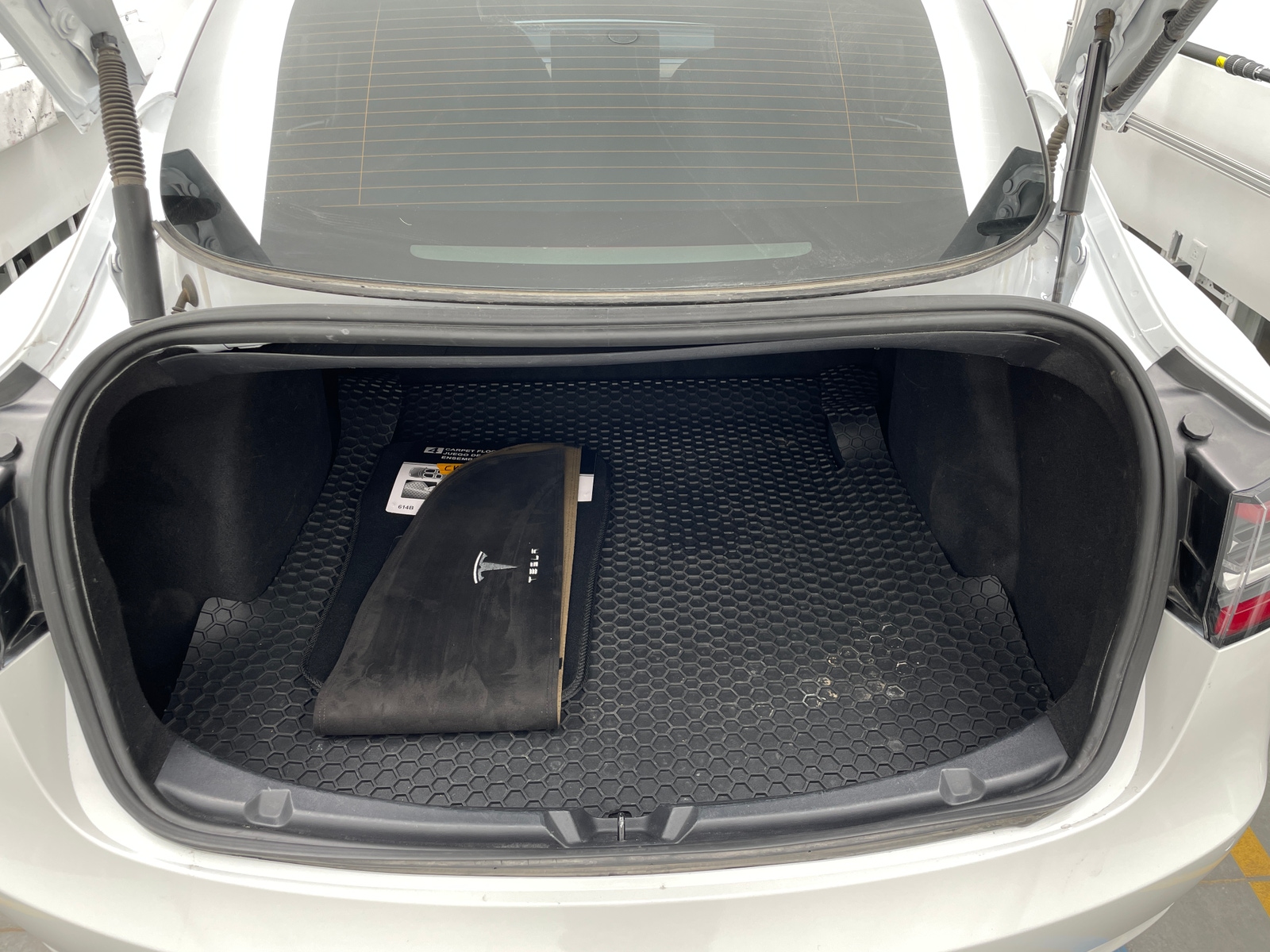 Thumbnail: 2021 Tesla Model 3 - 5