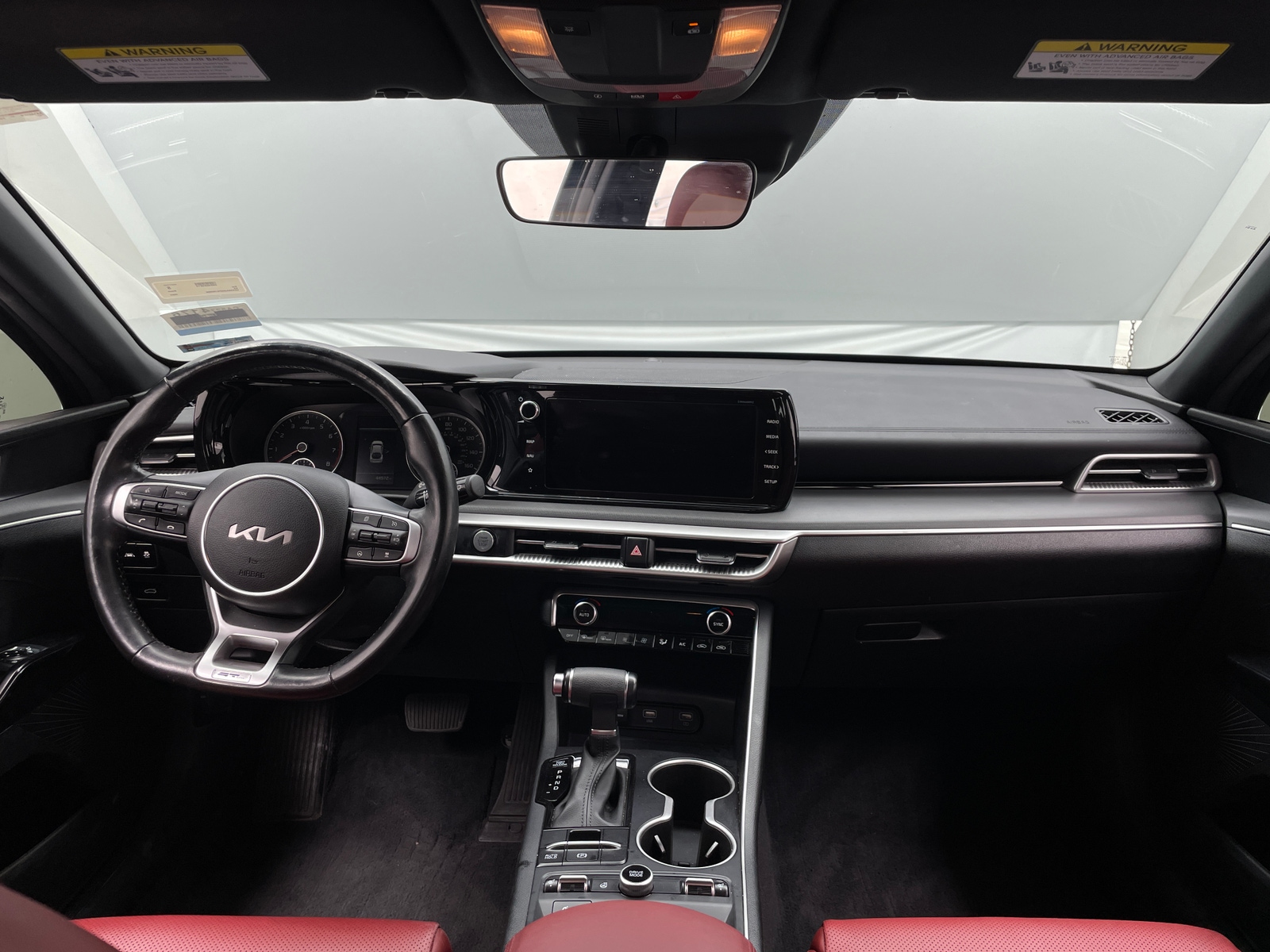 Thumbnail: 2023 Kia K5 - 3