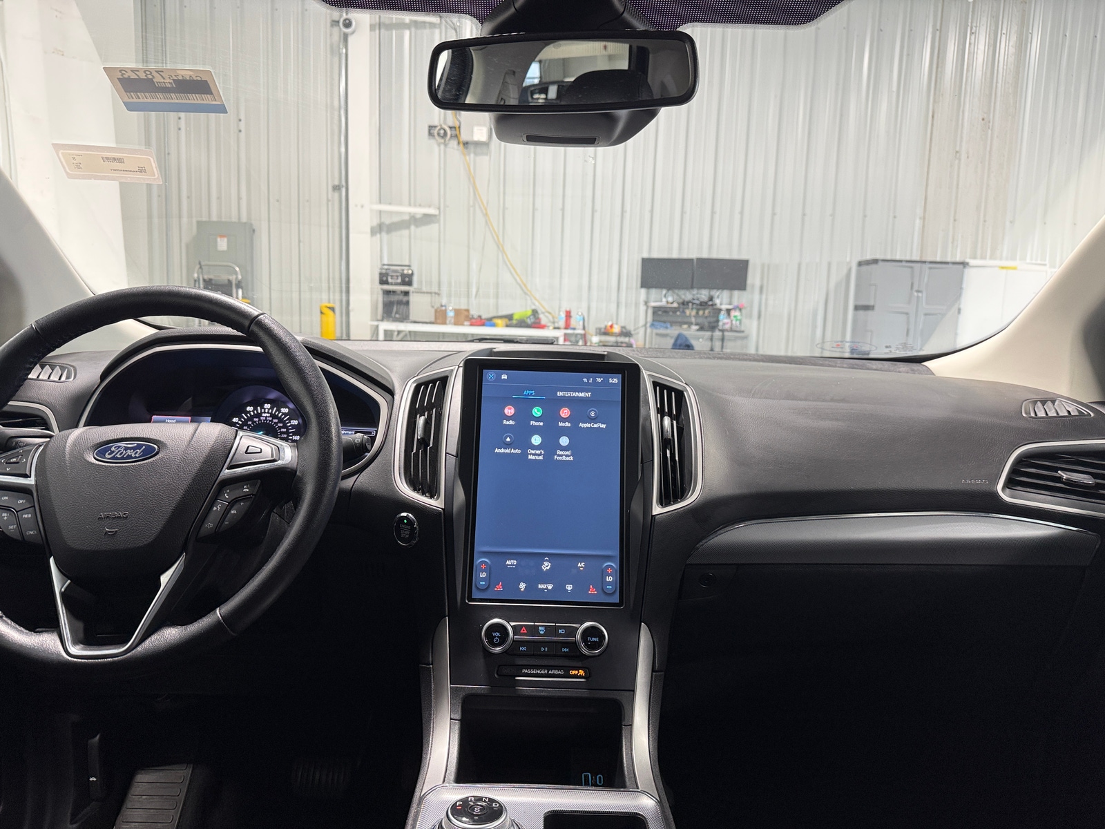 Thumbnail: 2021 Ford Edge - 2