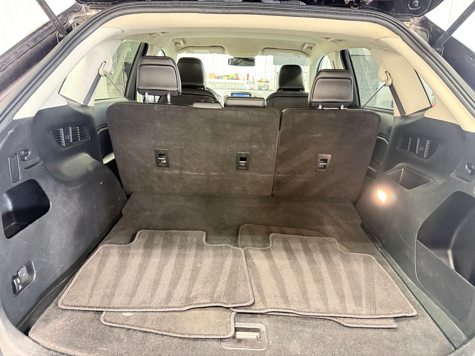 Thumbnail: 2021 Ford Edge - 6