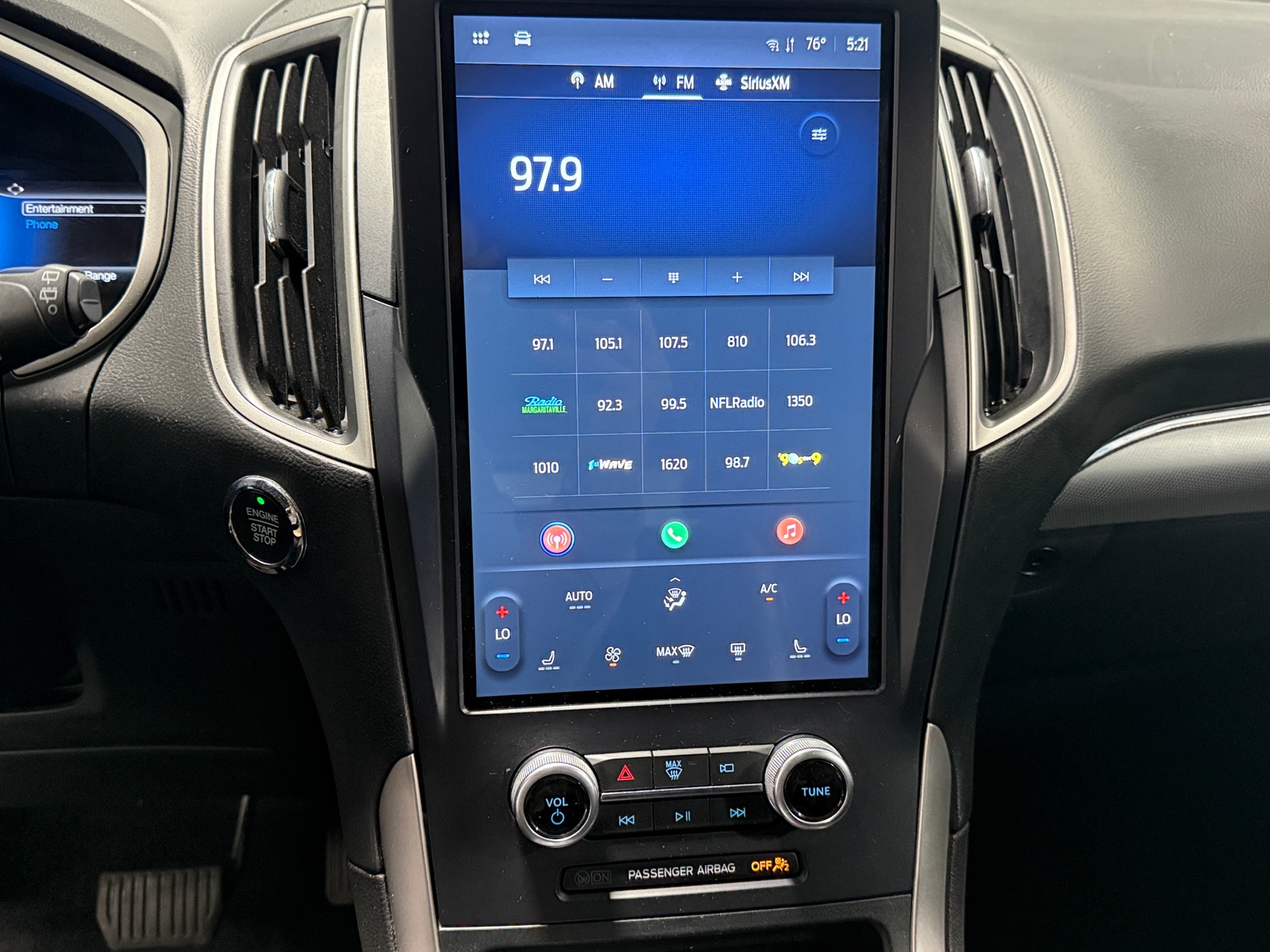 Thumbnail: 2021 Ford Edge - 3