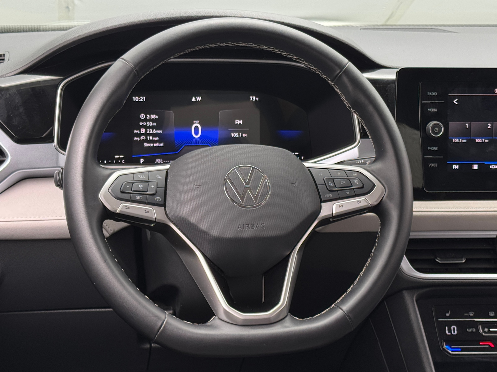 Thumbnail: 2025 Volkswagen Taos - 5