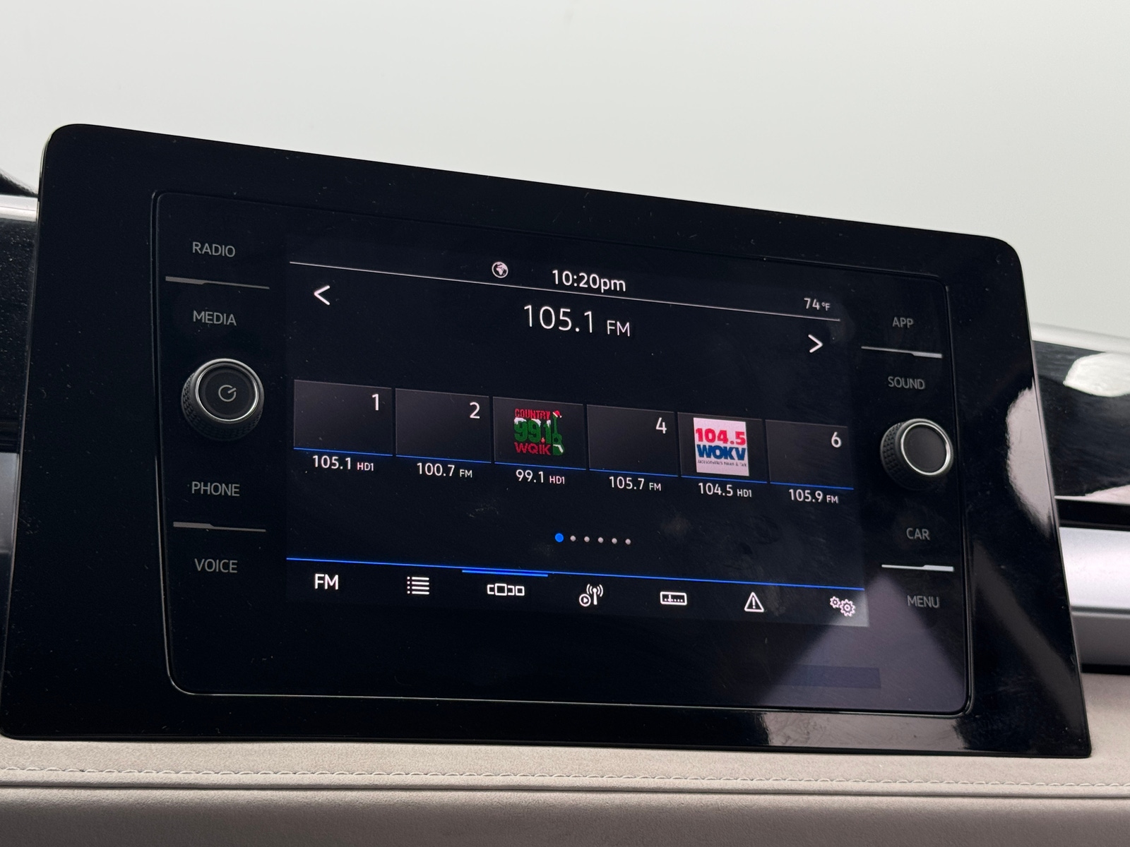 Thumbnail: 2025 Volkswagen Taos - 4