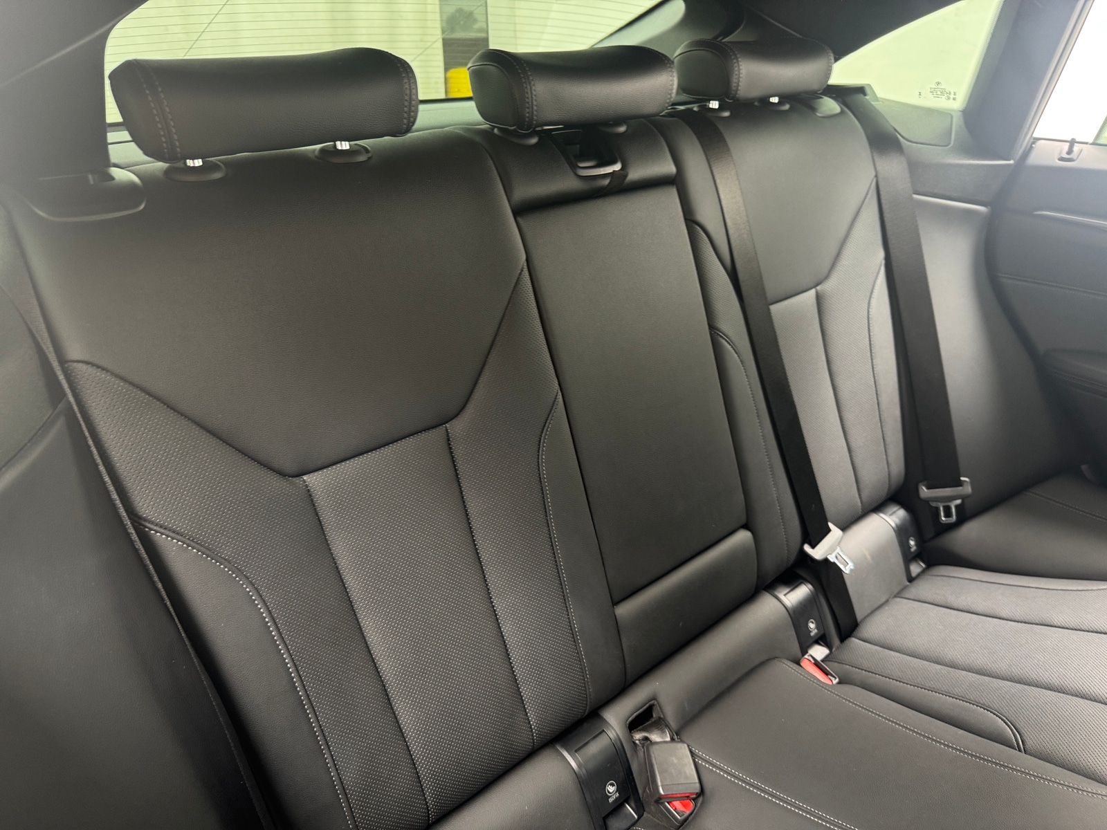 Thumbnail: 2023 BMW i4 - 5