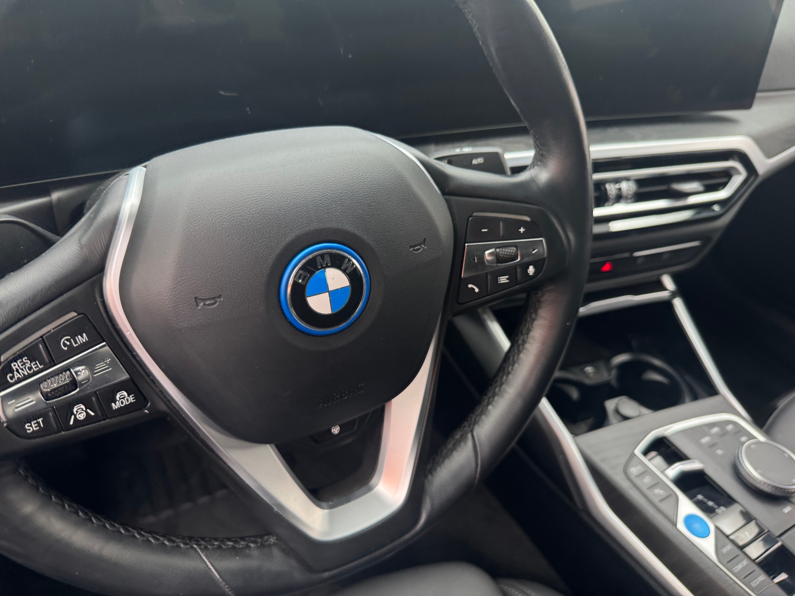 Thumbnail: 2023 BMW i4 - 4