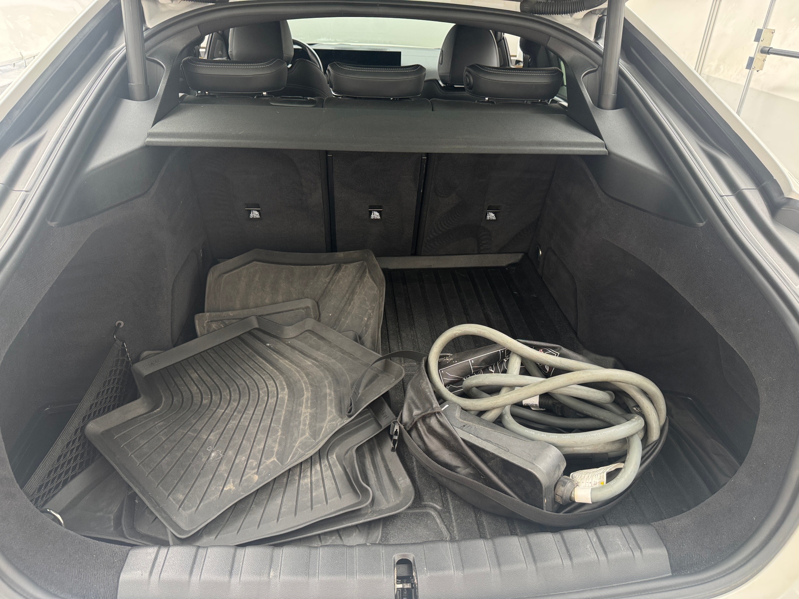 Thumbnail: 2023 BMW i4 - 6