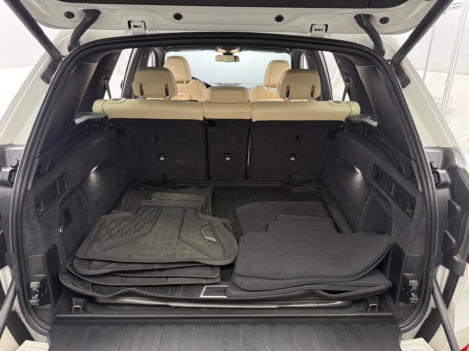 Thumbnail: 2021 BMW X5 - 6