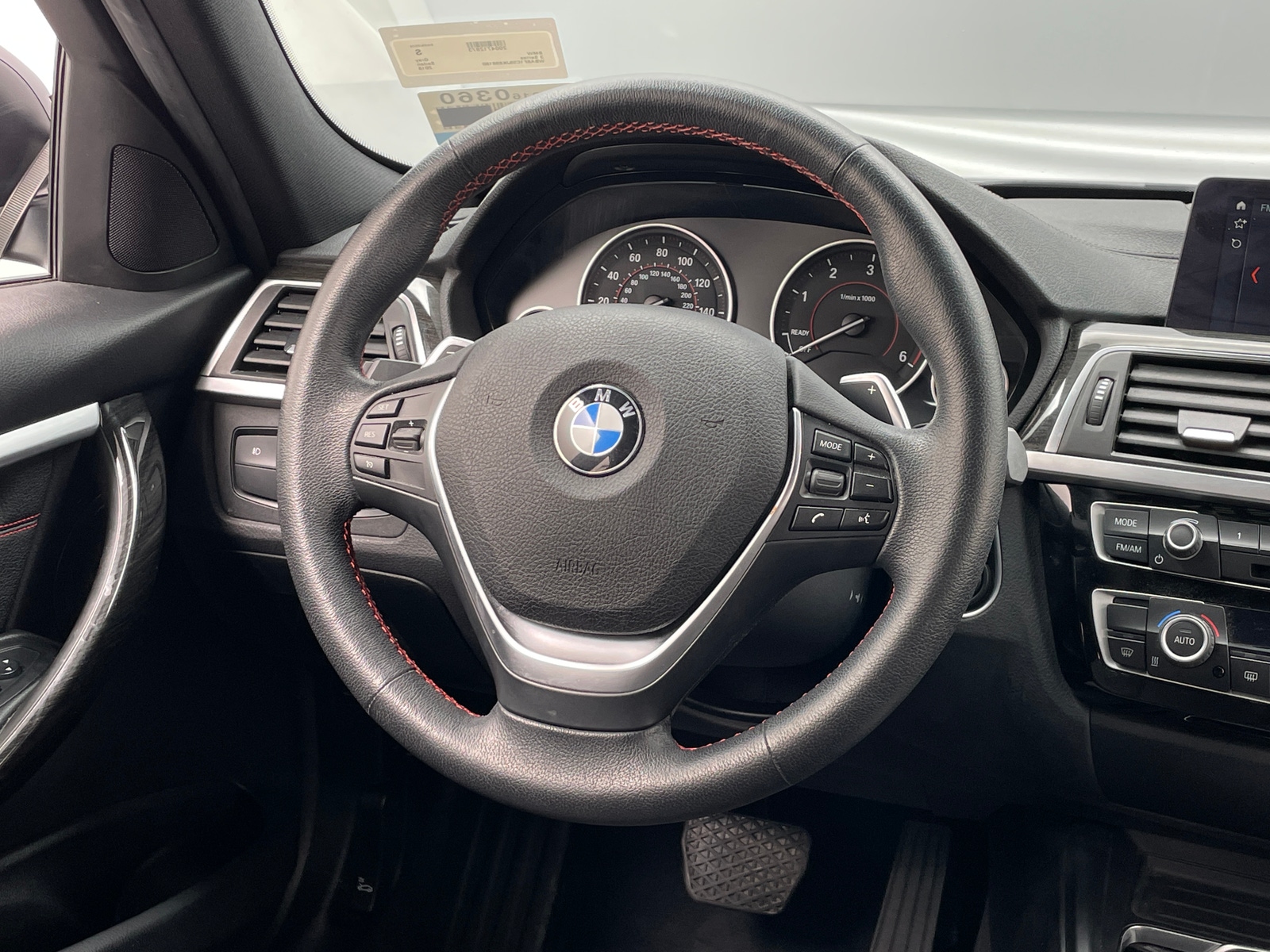 Thumbnail: 2018 BMW 3 Series - 4