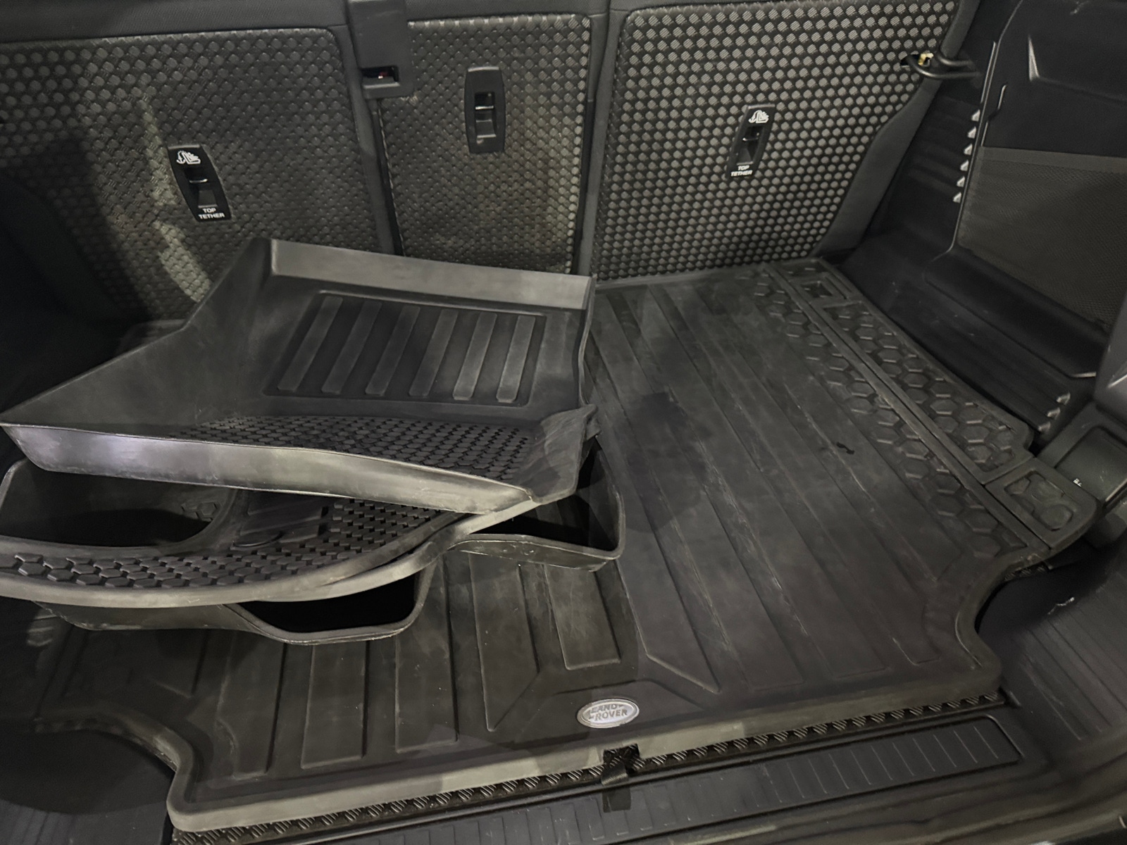 Thumbnail: 2024 Land Rover Defender - 6