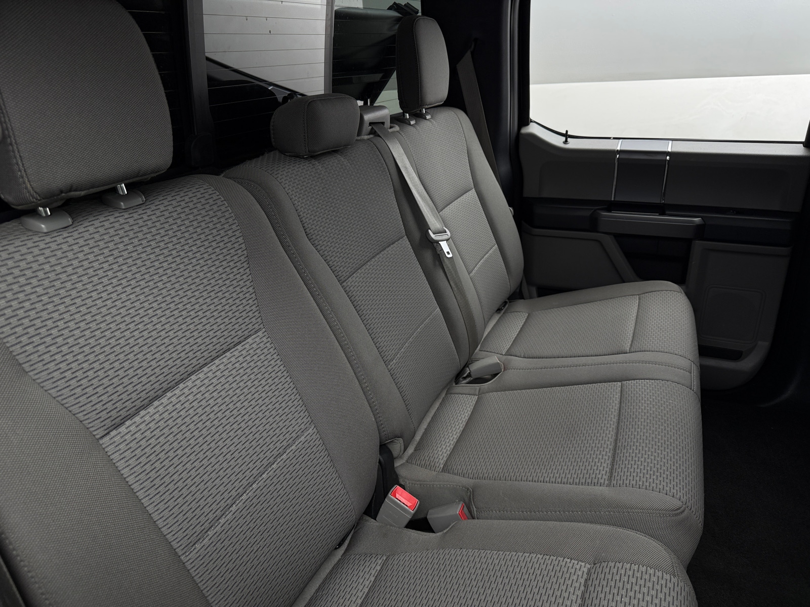 Thumbnail: 2018 Ford Econoline - 6