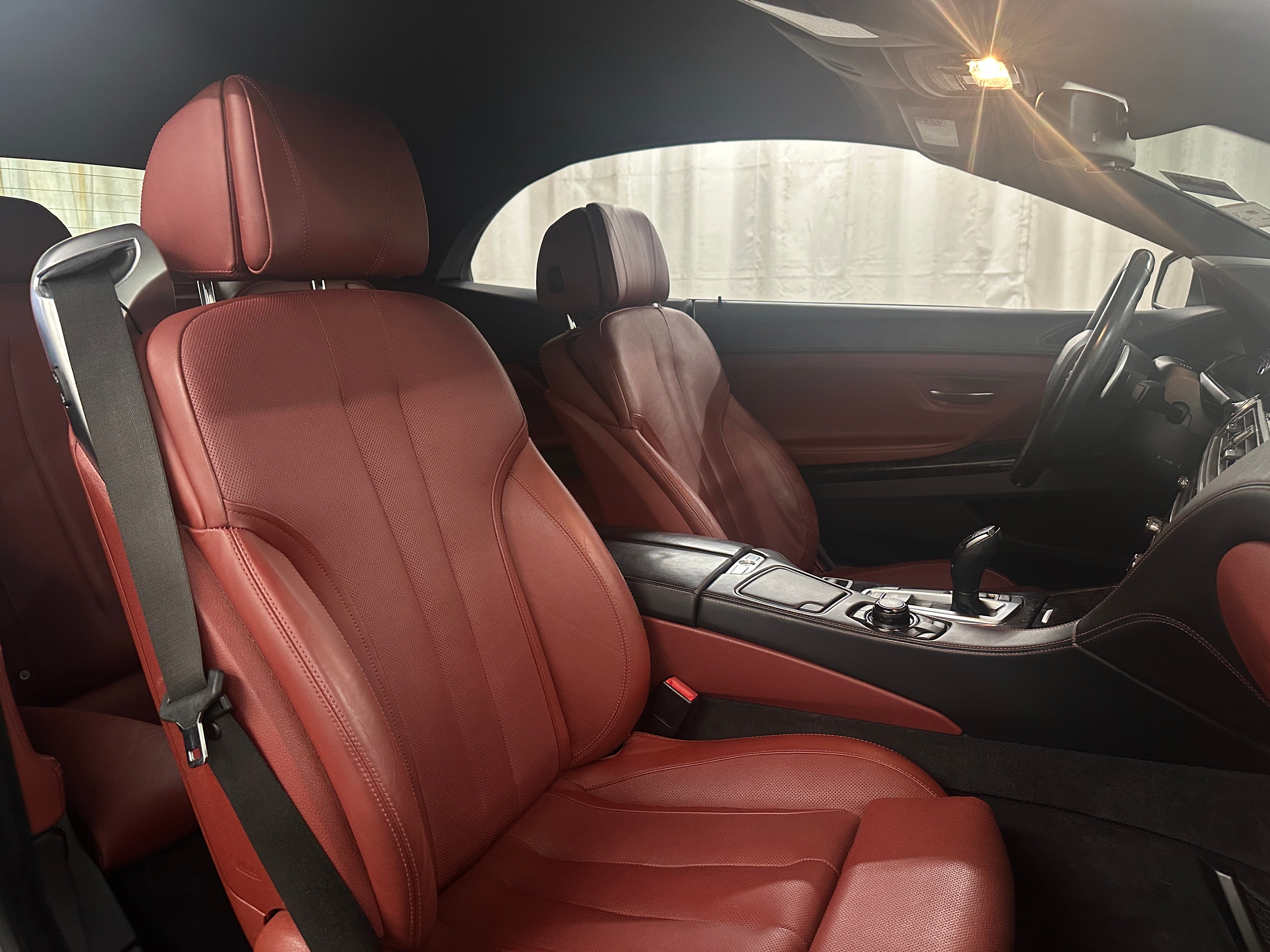 2012 BMW 6 Series 650i - Photo 2