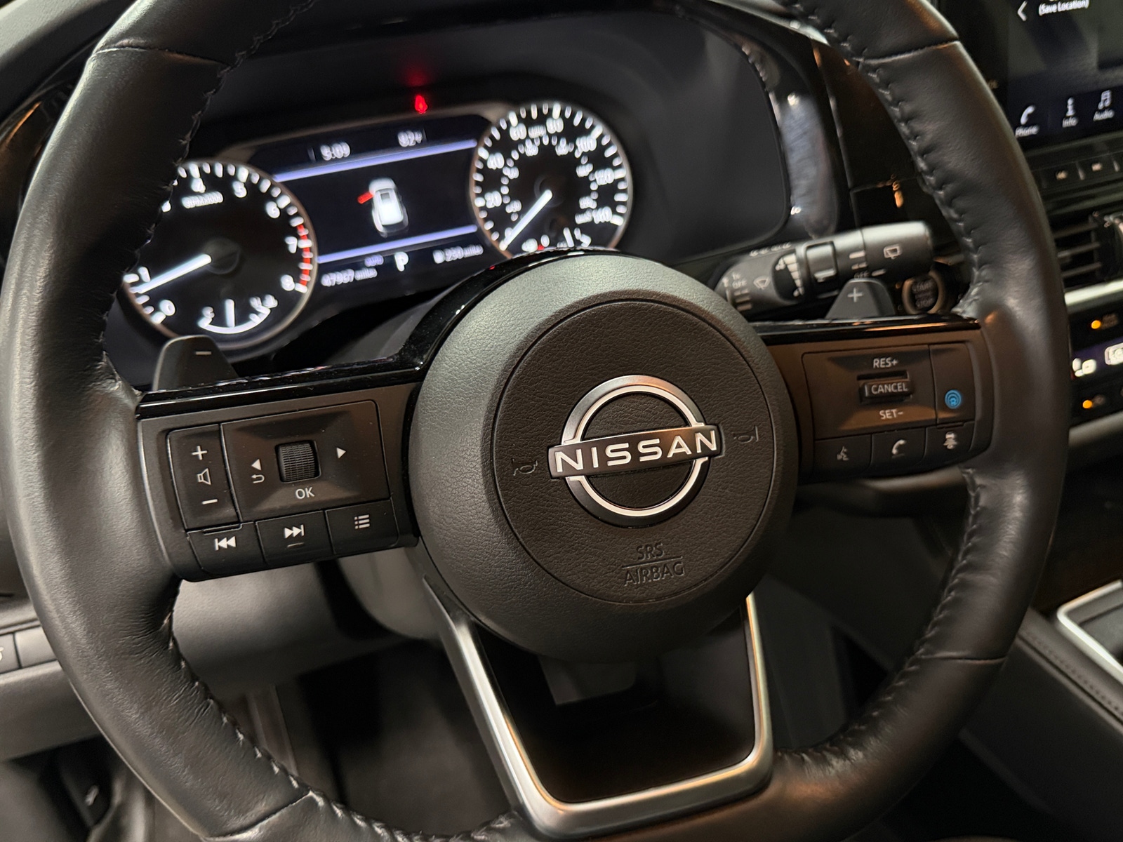 Thumbnail: 2023 Nissan Pathfinder - 4