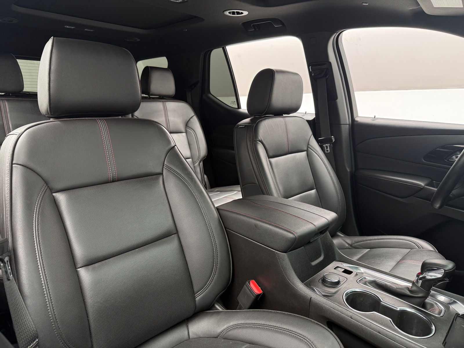 Thumbnail: 2023 Chevrolet Traverse - 2