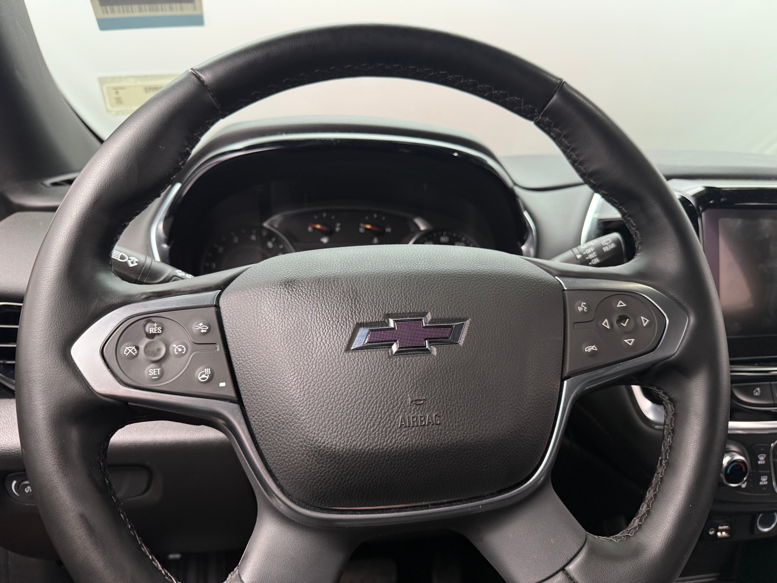 Thumbnail: 2023 Chevrolet Traverse - 5