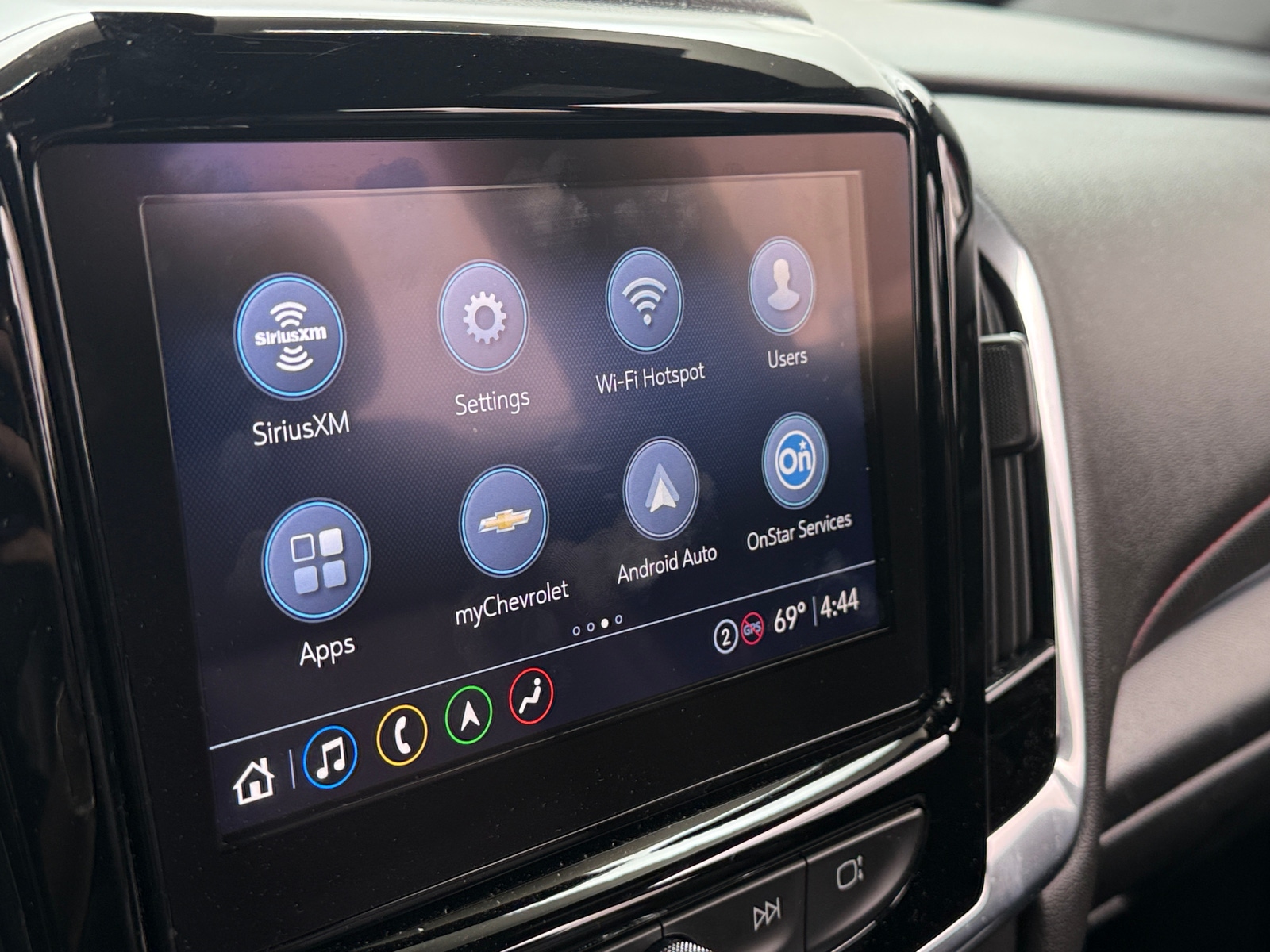 Thumbnail: 2023 Chevrolet Traverse - 4
