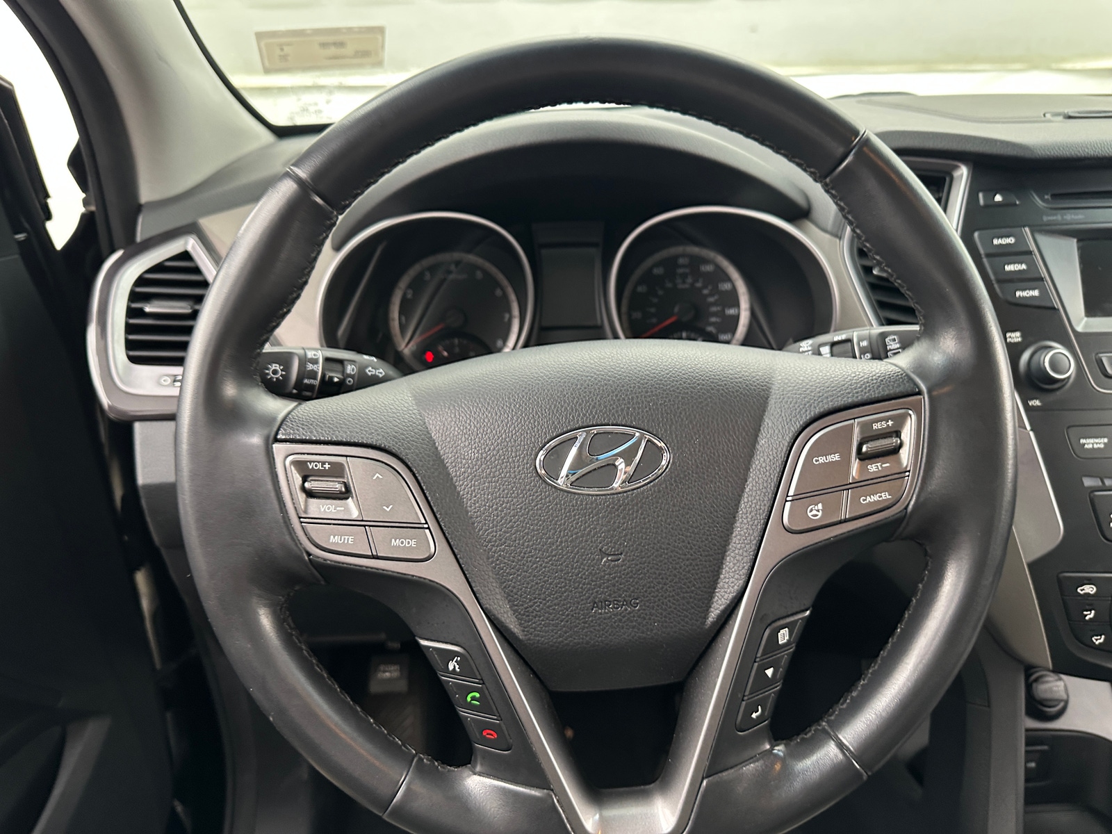 Thumbnail: 2014 Hyundai Santa Fe - 5