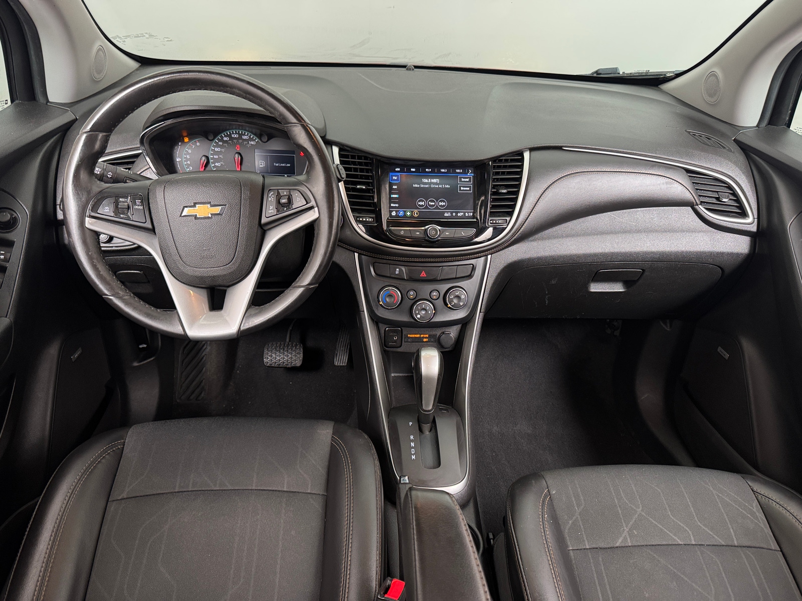 Thumbnail: 2018 Chevrolet Trax - 3