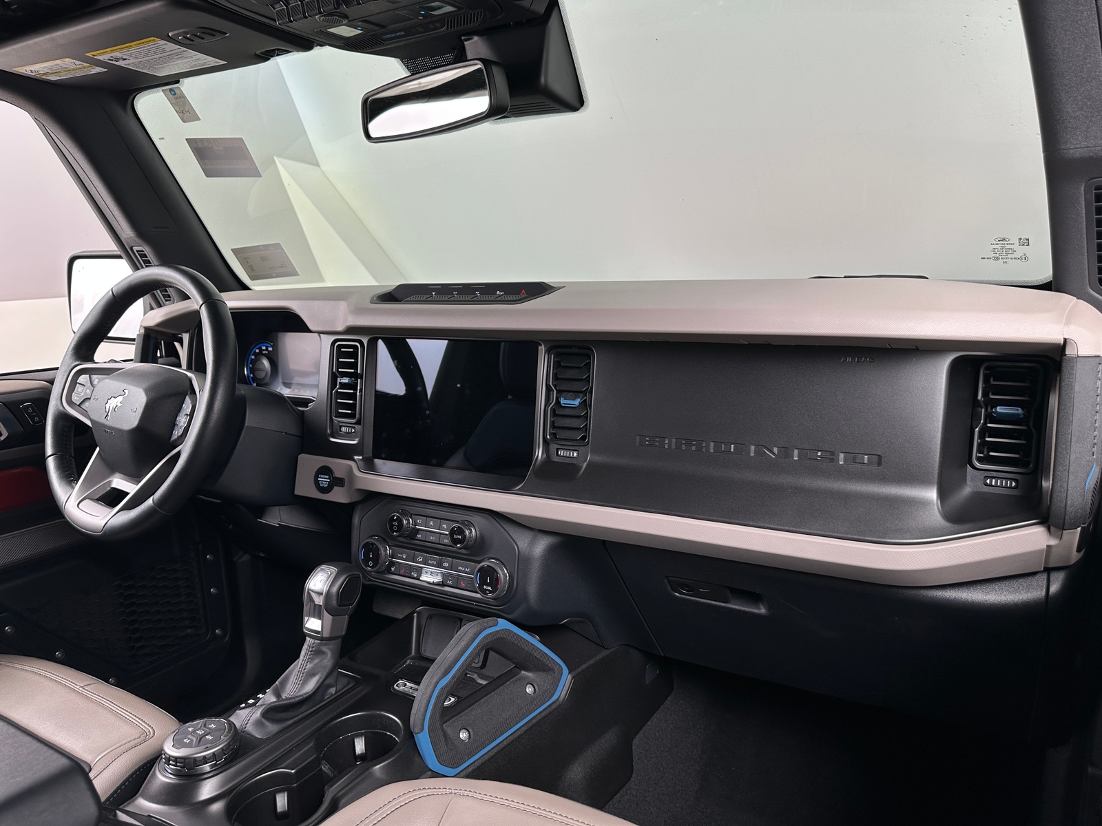 Thumbnail: 2022 Ford Bronco - 2