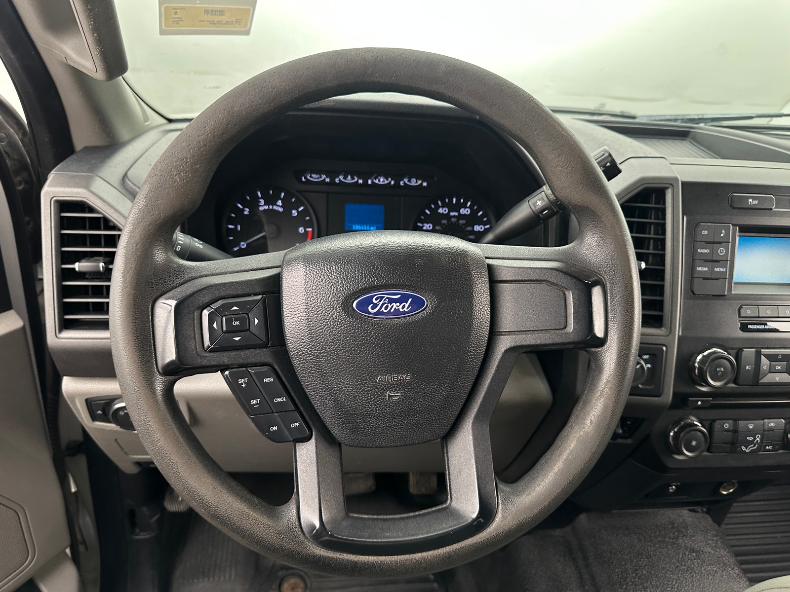 Thumbnail: 2017 Ford Econoline - 4