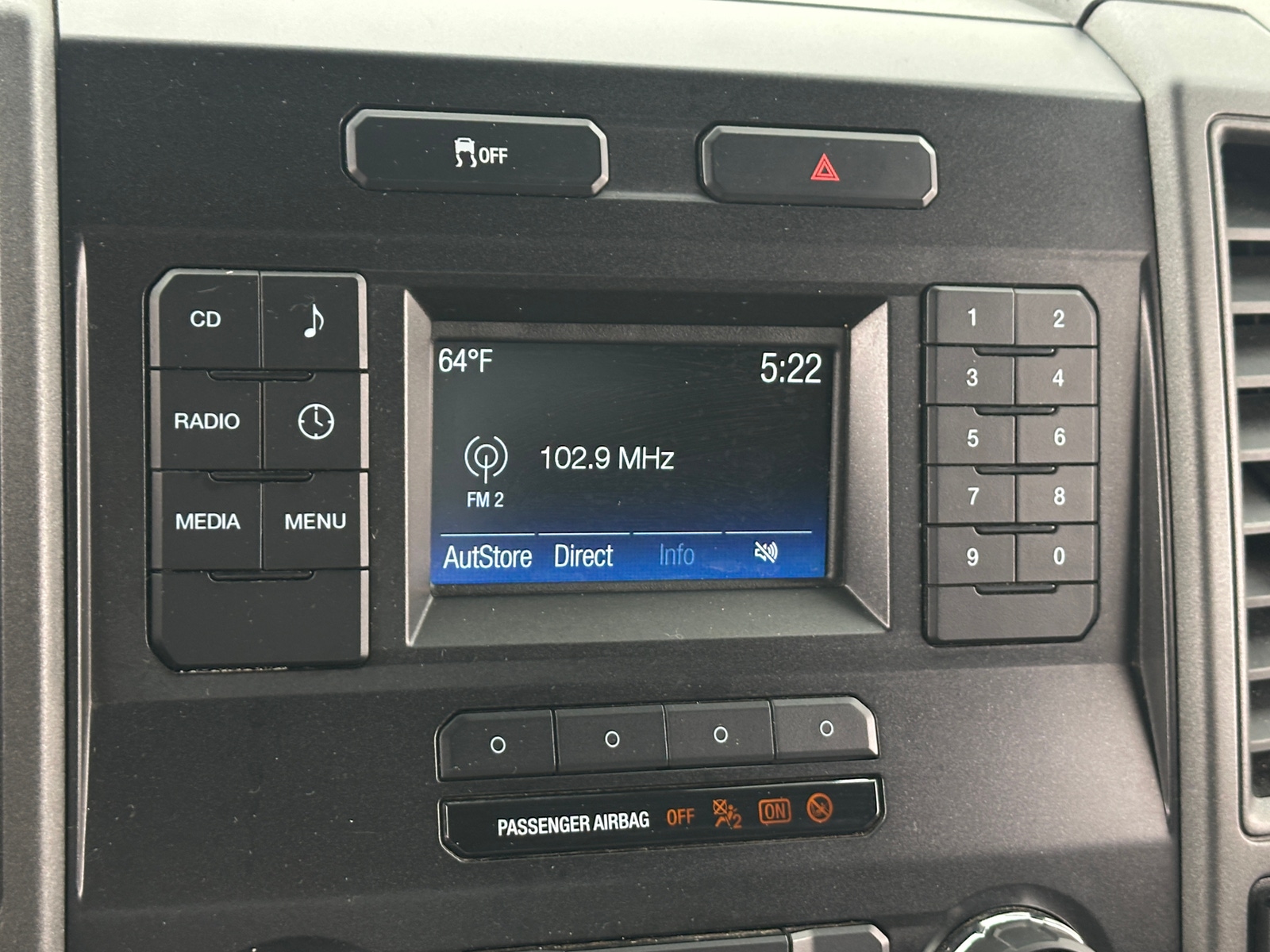 Thumbnail: 2017 Ford Econoline - 3