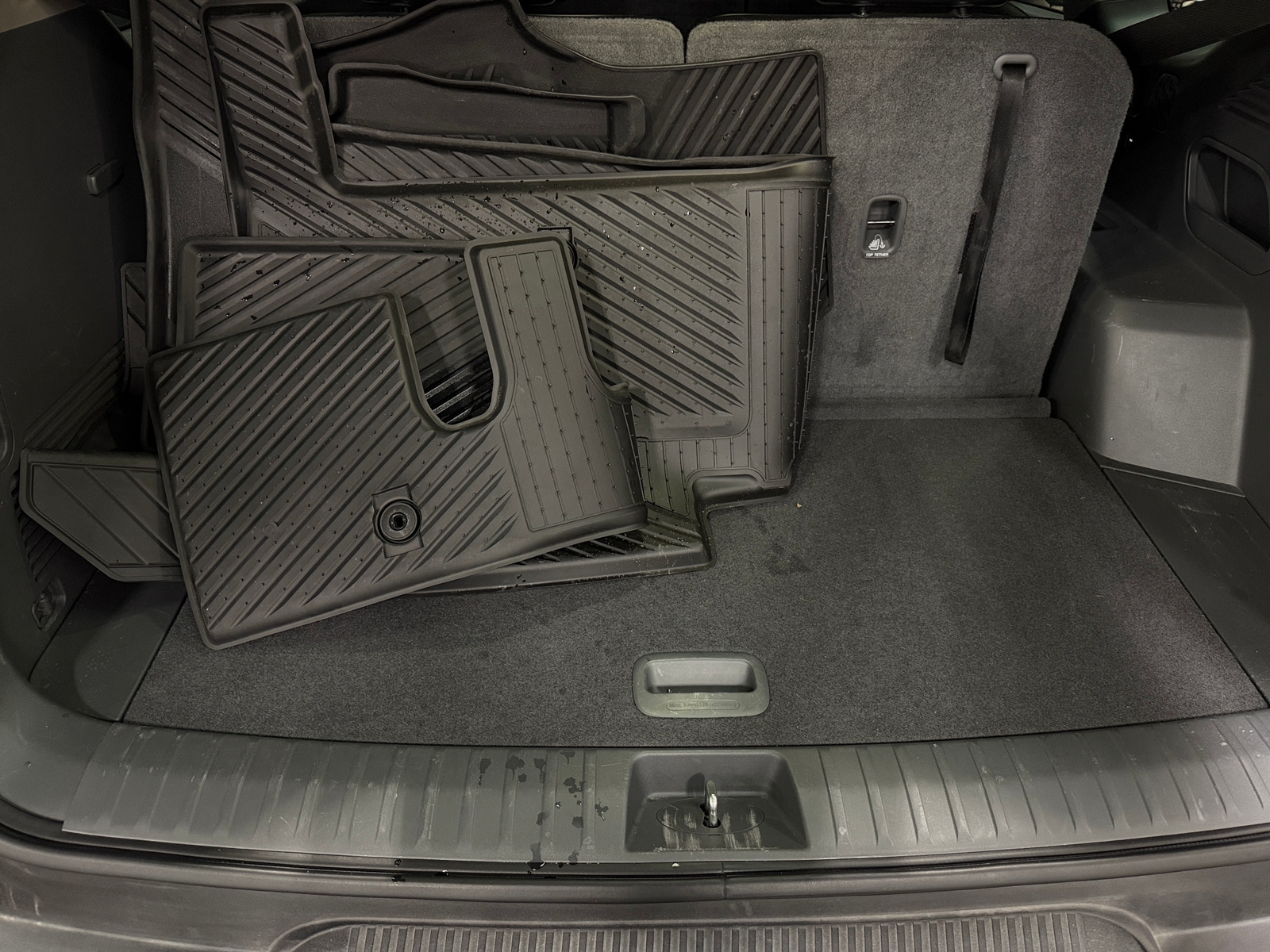 Thumbnail: 2024 Kia EV9 - 6