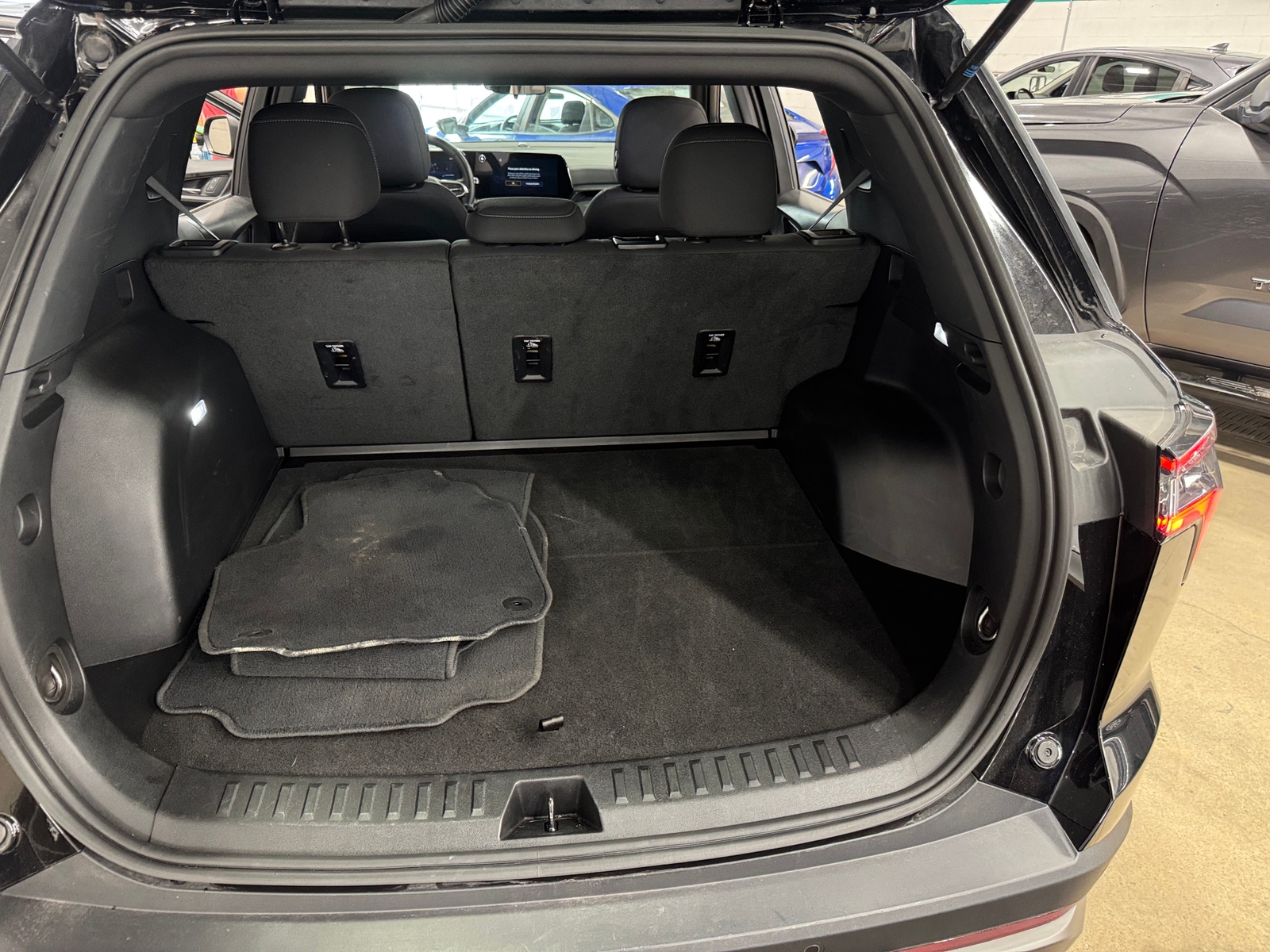 Thumbnail: 2025 Chevrolet Equinox - 7