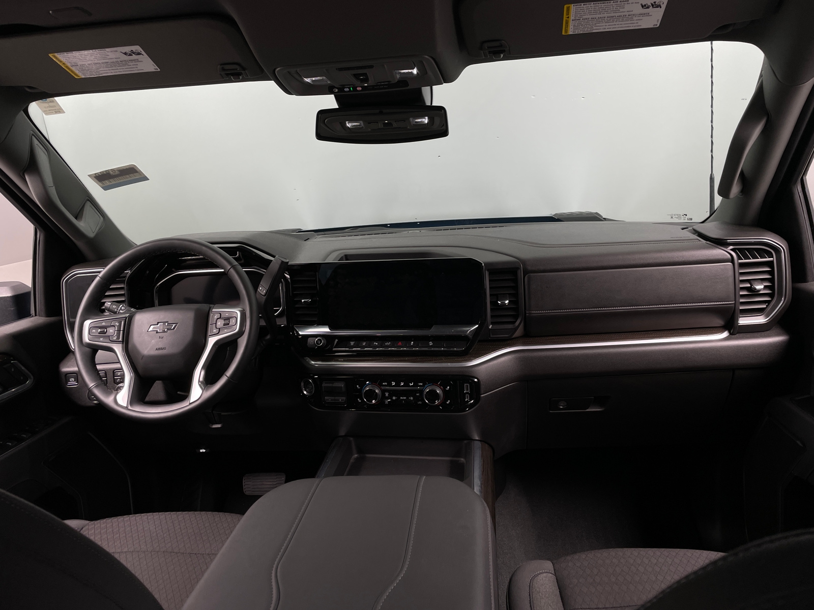 Thumbnail: 2025 Chevrolet Silverado 2500 - 3