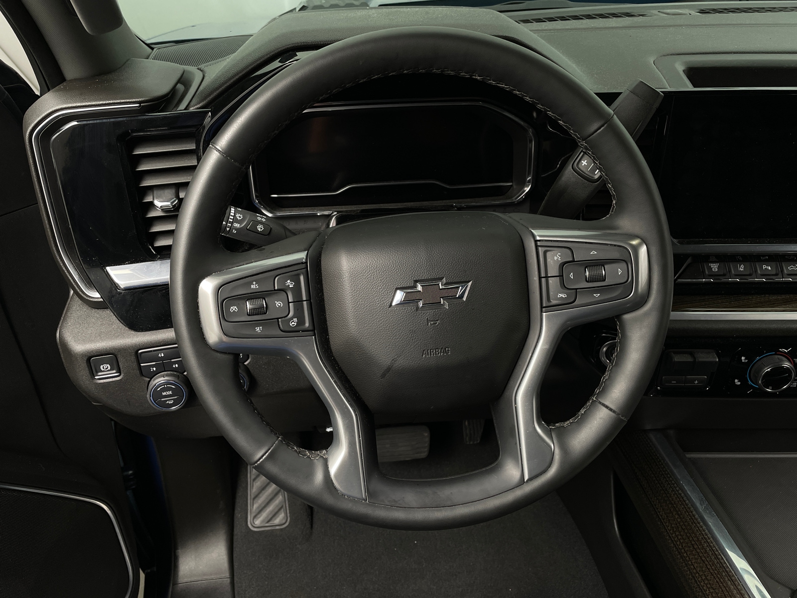 Thumbnail: 2025 Chevrolet Silverado 2500 - 5