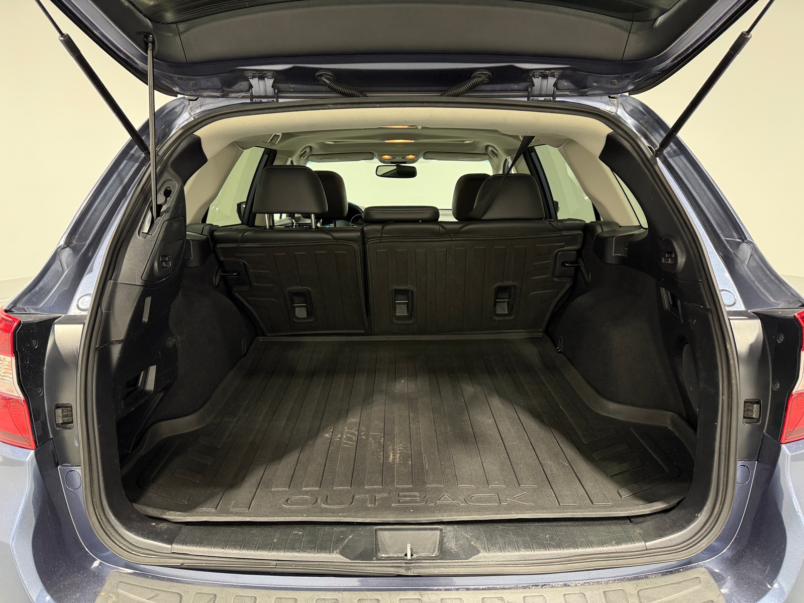 Thumbnail: 2016 Subaru Outback - 6