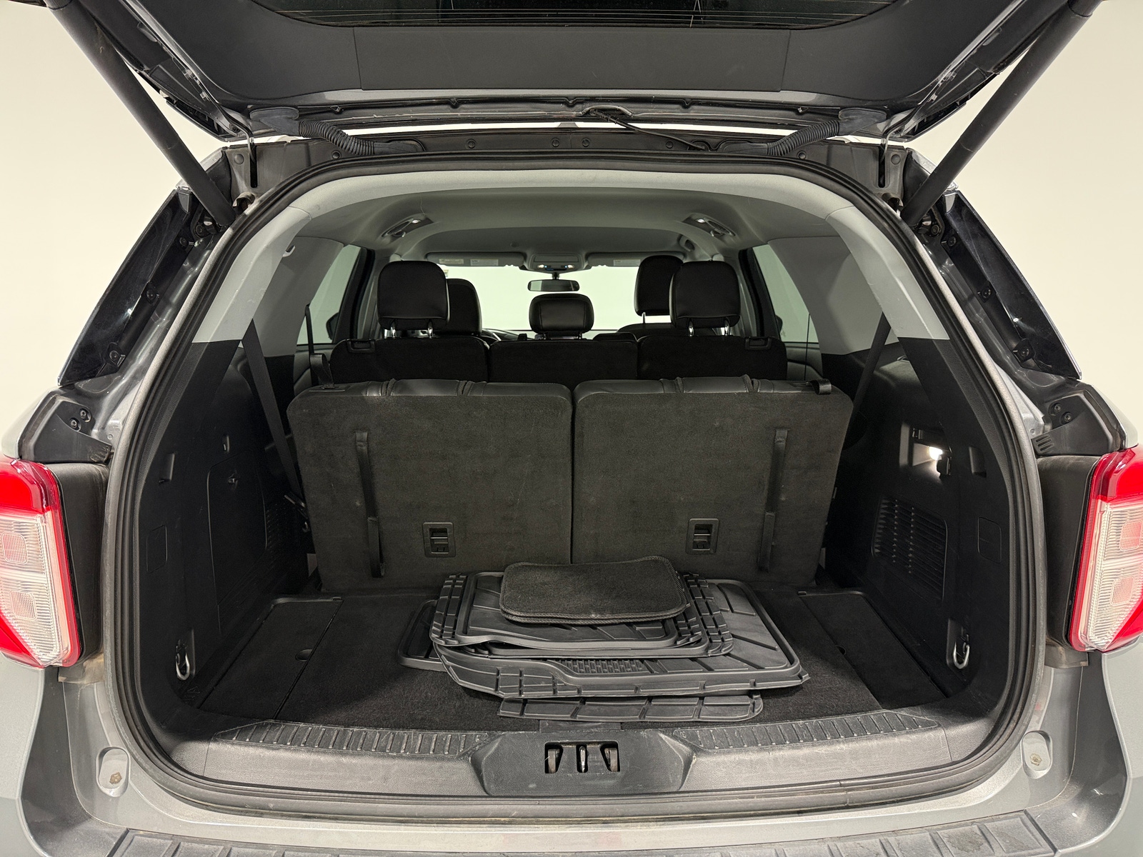 Thumbnail: 2023 Ford Explorer - 6