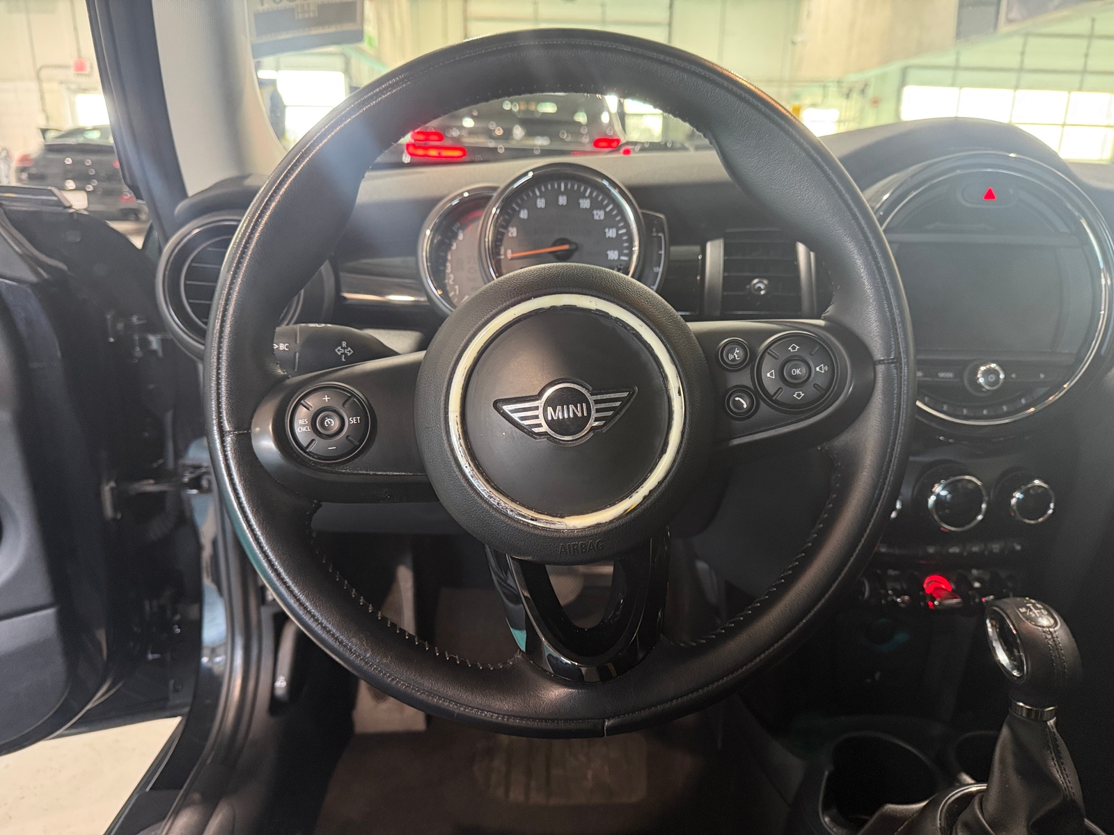 Thumbnail: 2019 MINI Cooper Hardtop - 4