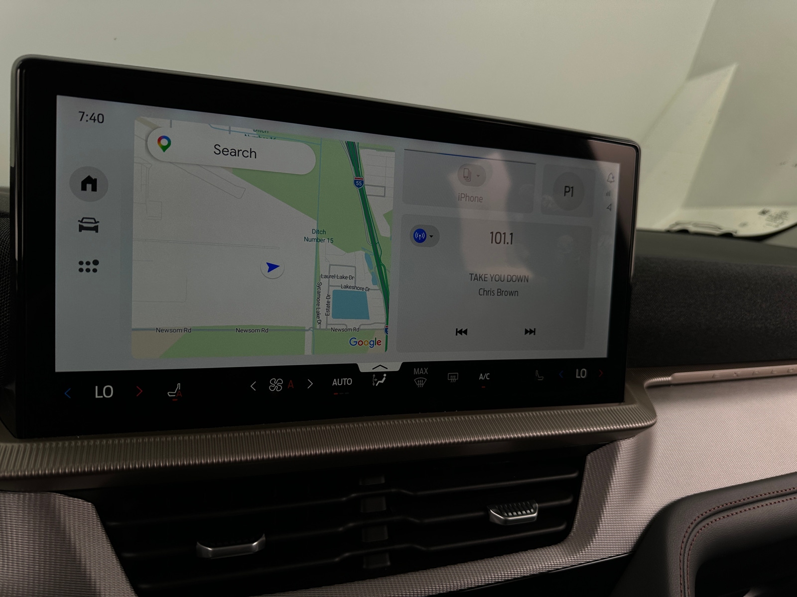 Thumbnail: 2025 Ford Explorer - 4