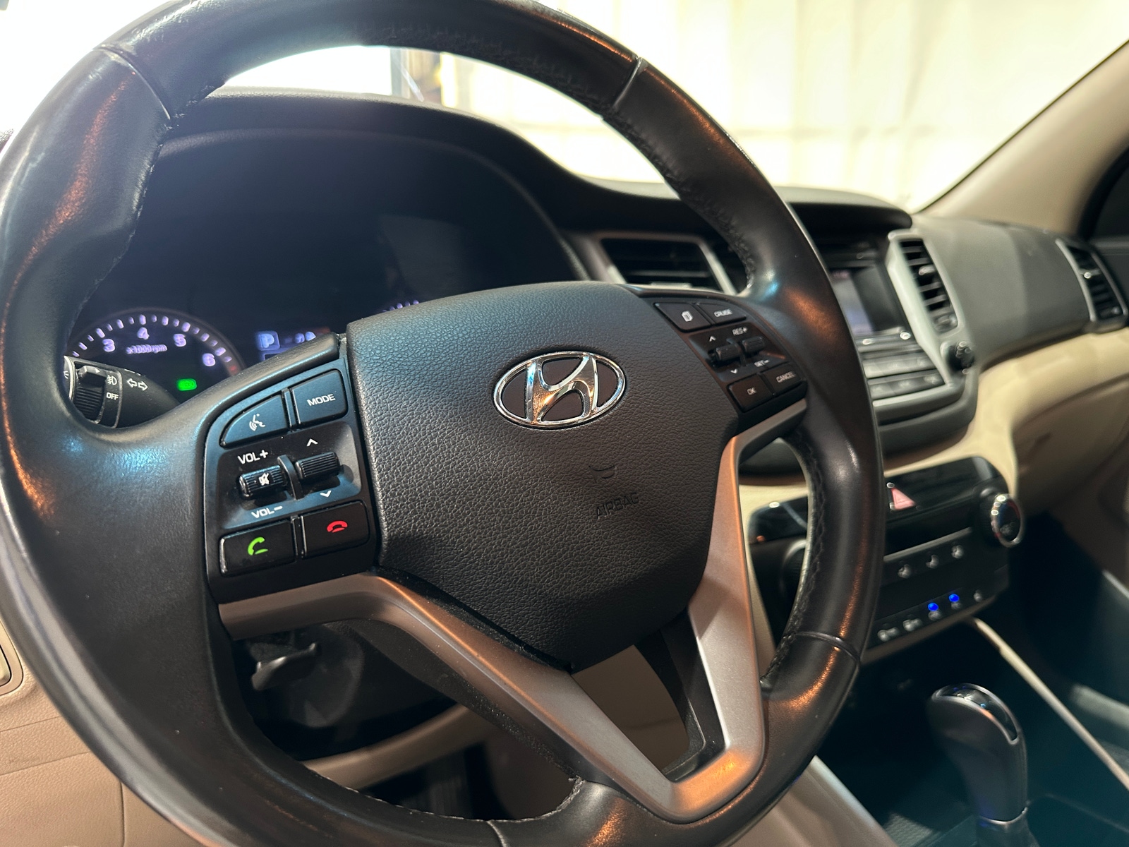 Thumbnail: 2016 Hyundai Tucson - 5