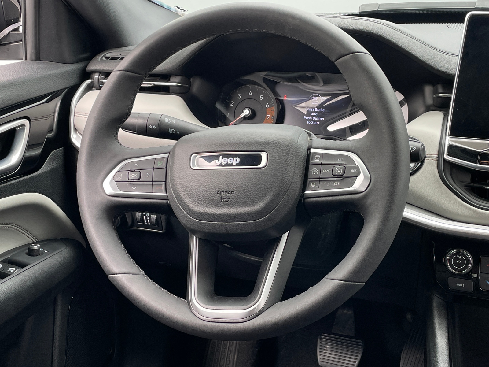 Thumbnail: 2025 Jeep Compass - 4