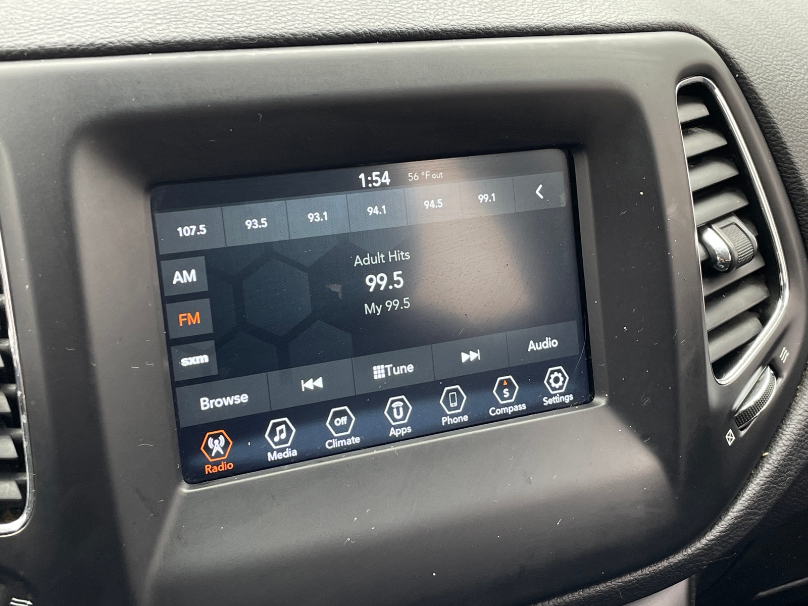 Thumbnail: 2021 Jeep Compass - 4