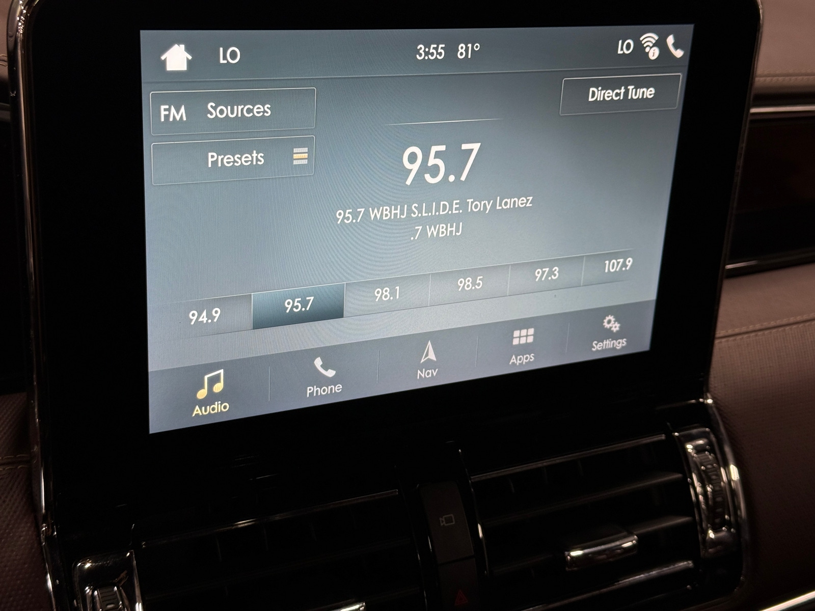 Thumbnail: 2019 Lincoln Navigator L - 3