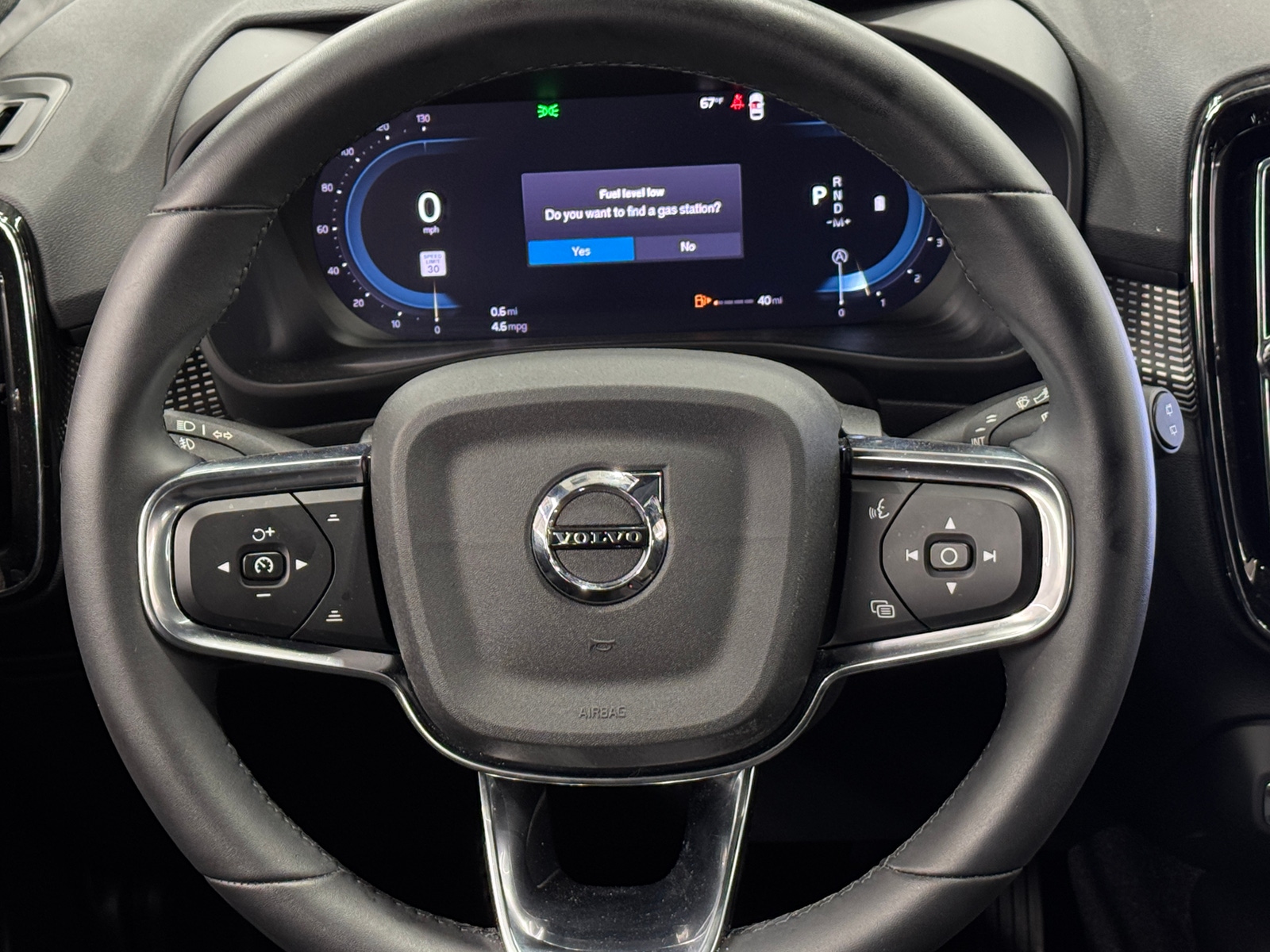 Thumbnail: 2024 Volvo XC40 - 5