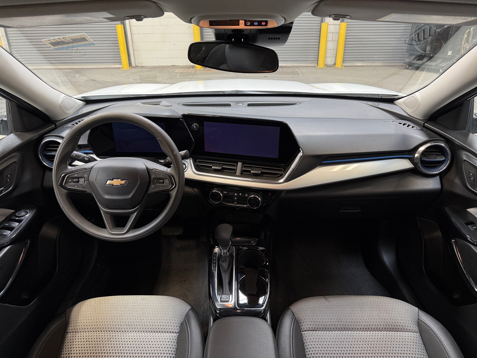 Thumbnail: 2025 Chevrolet Trax - 3