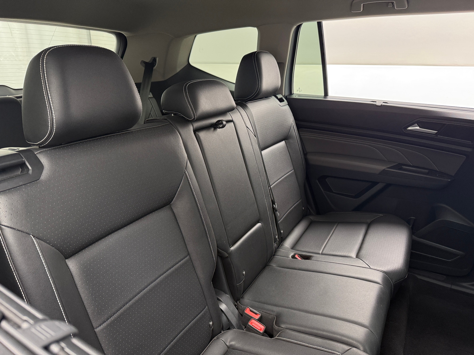 Thumbnail: 2023 Volkswagen Atlas - 5