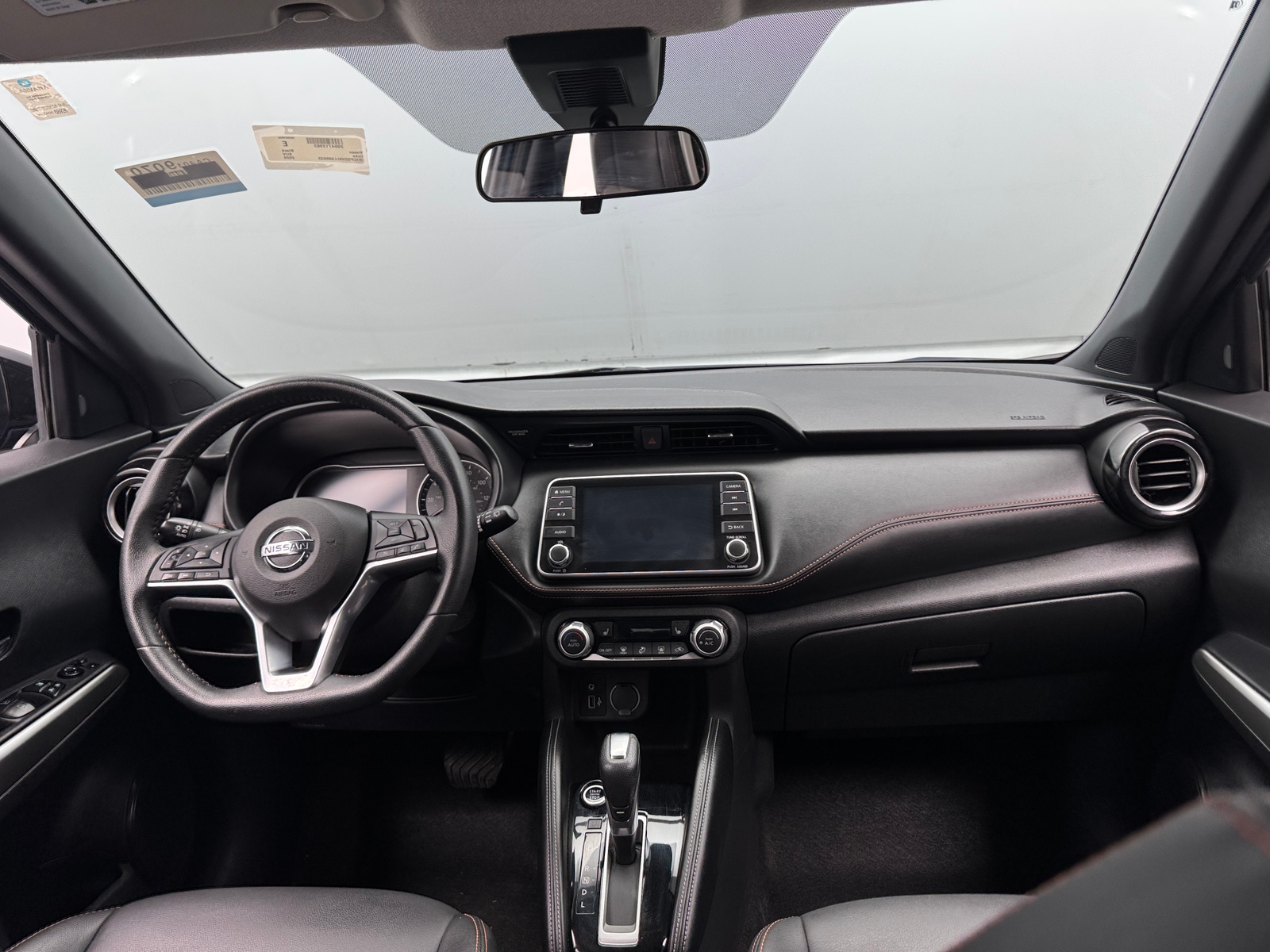 Thumbnail: 2020 Nissan Kicks - 3
