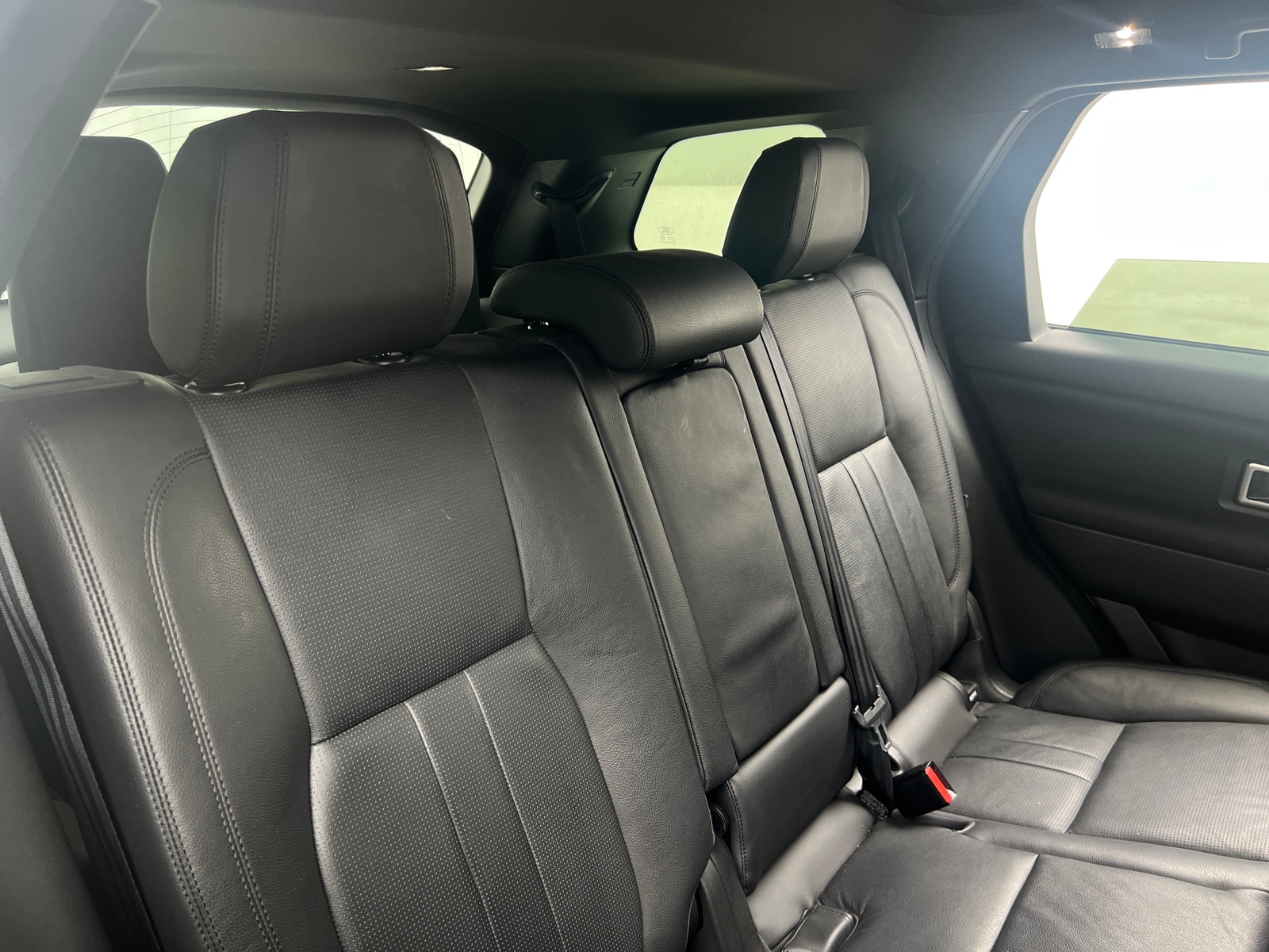 Thumbnail: 2019 Land Rover Discovery Sport - 5