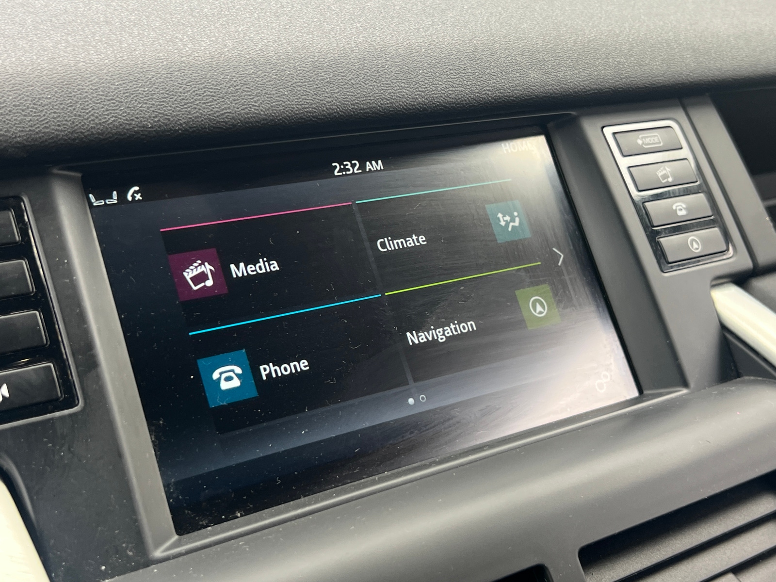 Thumbnail: 2019 Land Rover Discovery Sport - 3