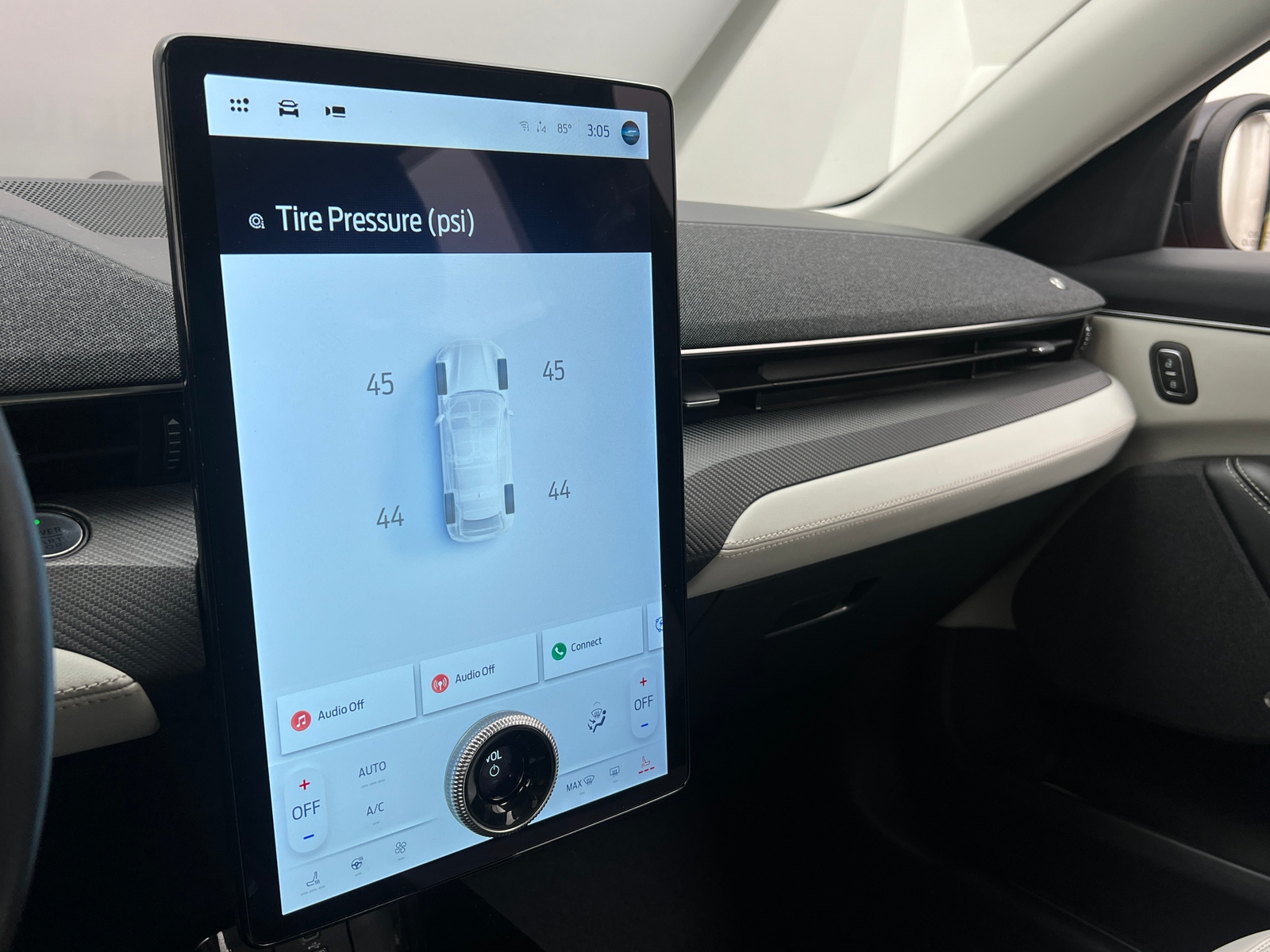 Thumbnail: 2022 Ford Mustang Mach-E - 3