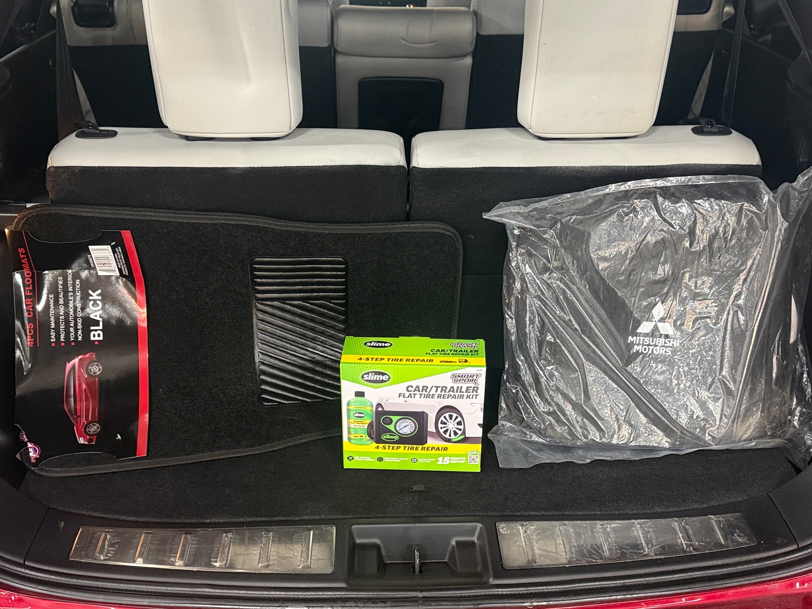 Thumbnail: 2023 Mitsubishi Outlander - 6