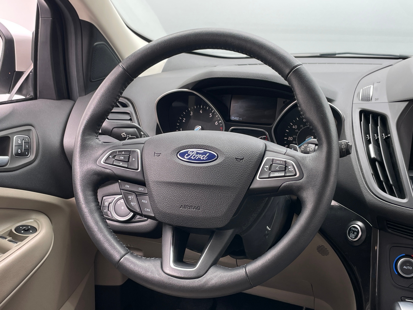 Thumbnail: 2018 Ford Escape - 4