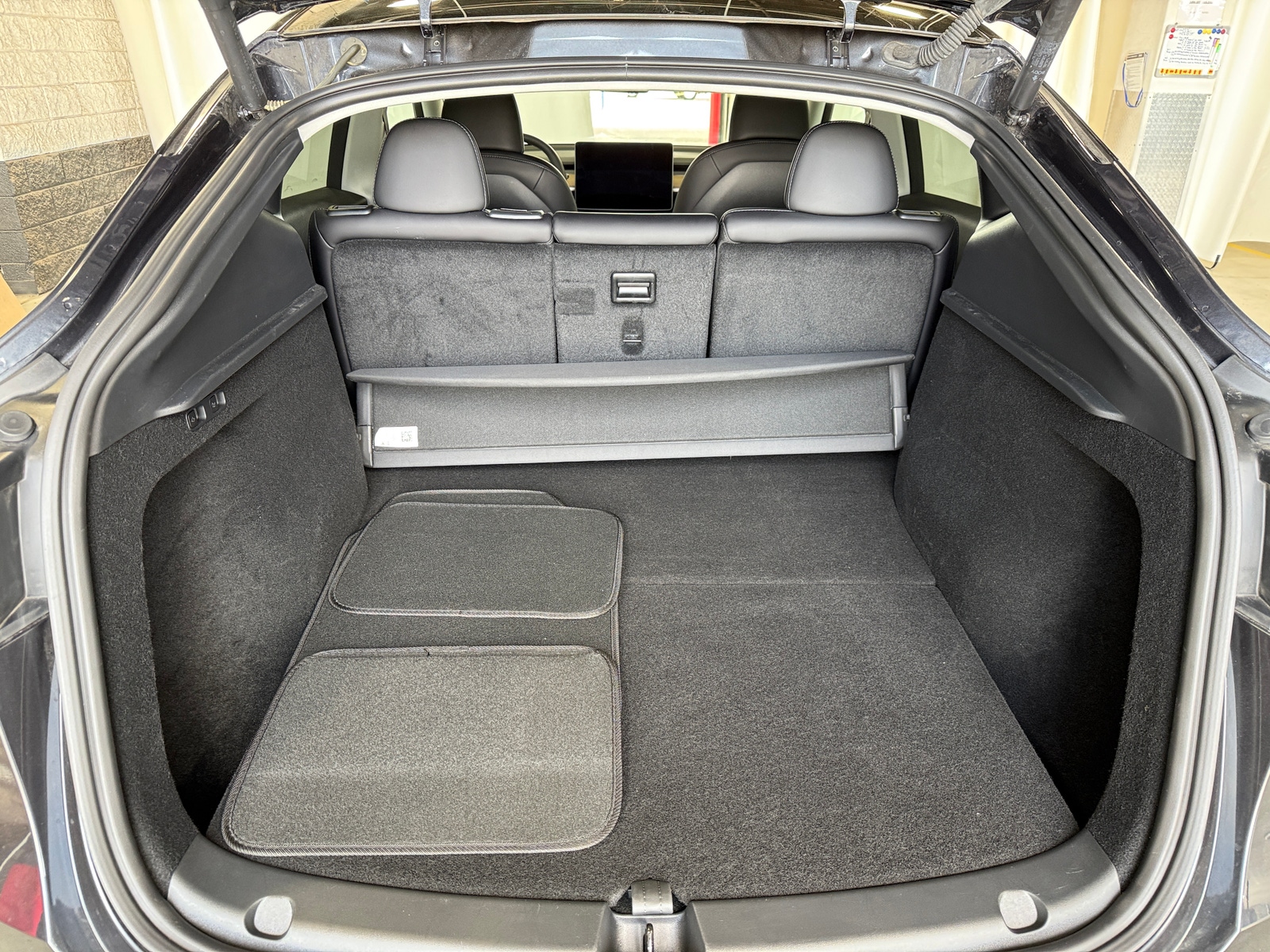 Thumbnail: 2025 Tesla Model Y - 6